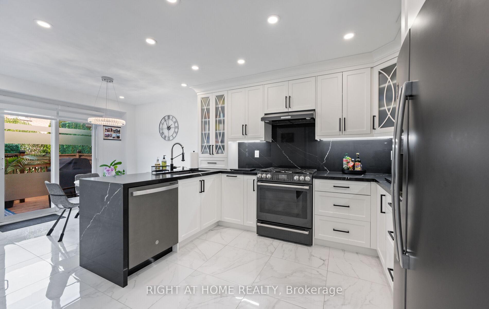 Photo 13 of 58 Knoll Haven Circle, Caledon, Bolton North — HOMEH