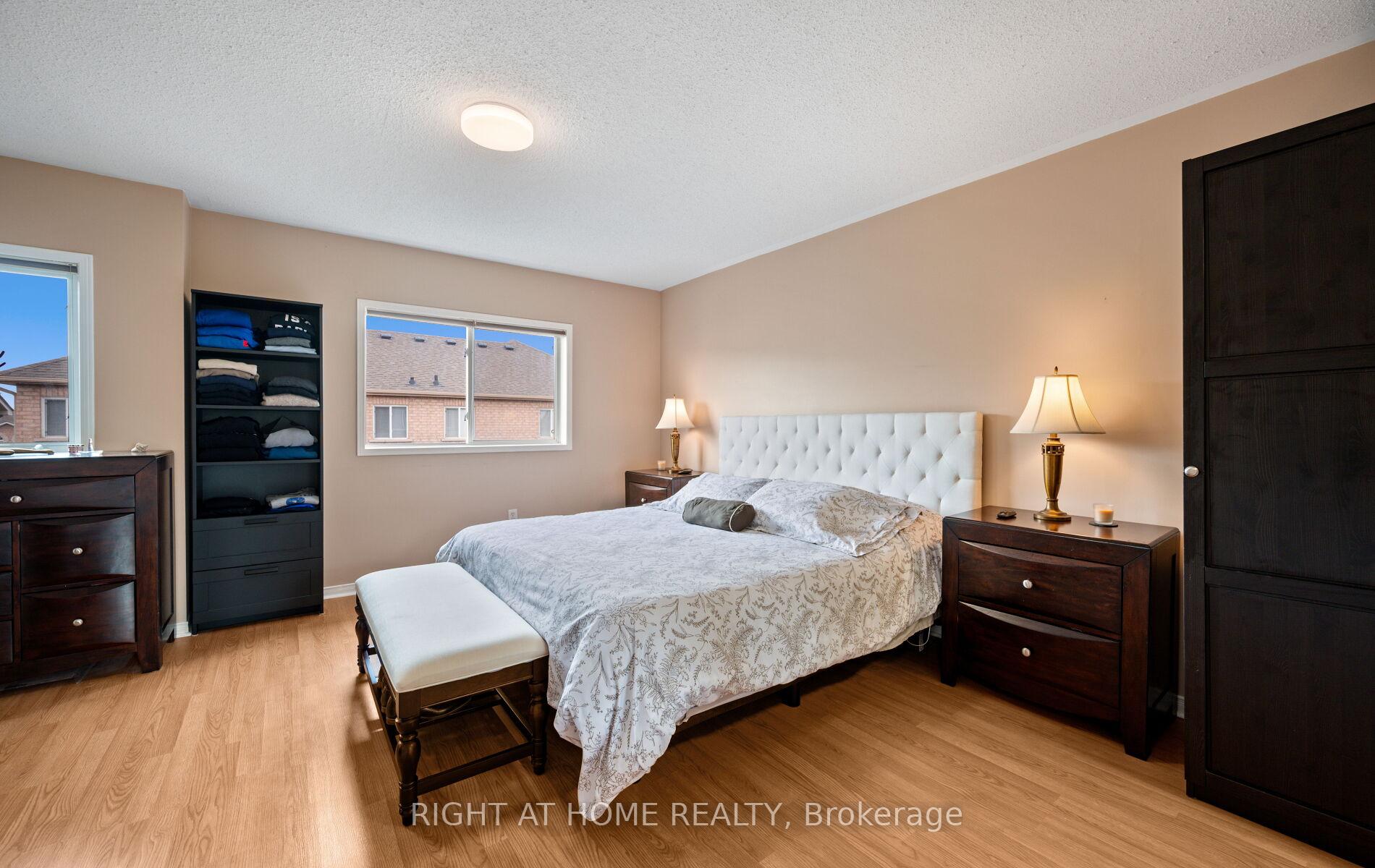 Photo 21 of 58 Knoll Haven Circle, Caledon, Bolton North — HOMEH