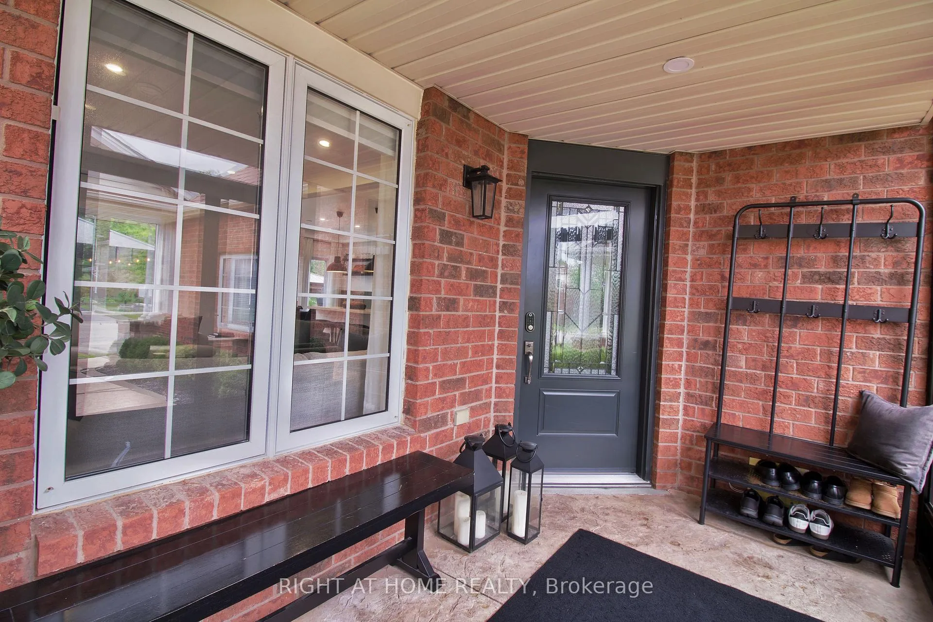 Photo 5 of 253 Schneller Drive, Wilmot, Baden — HOMEH
