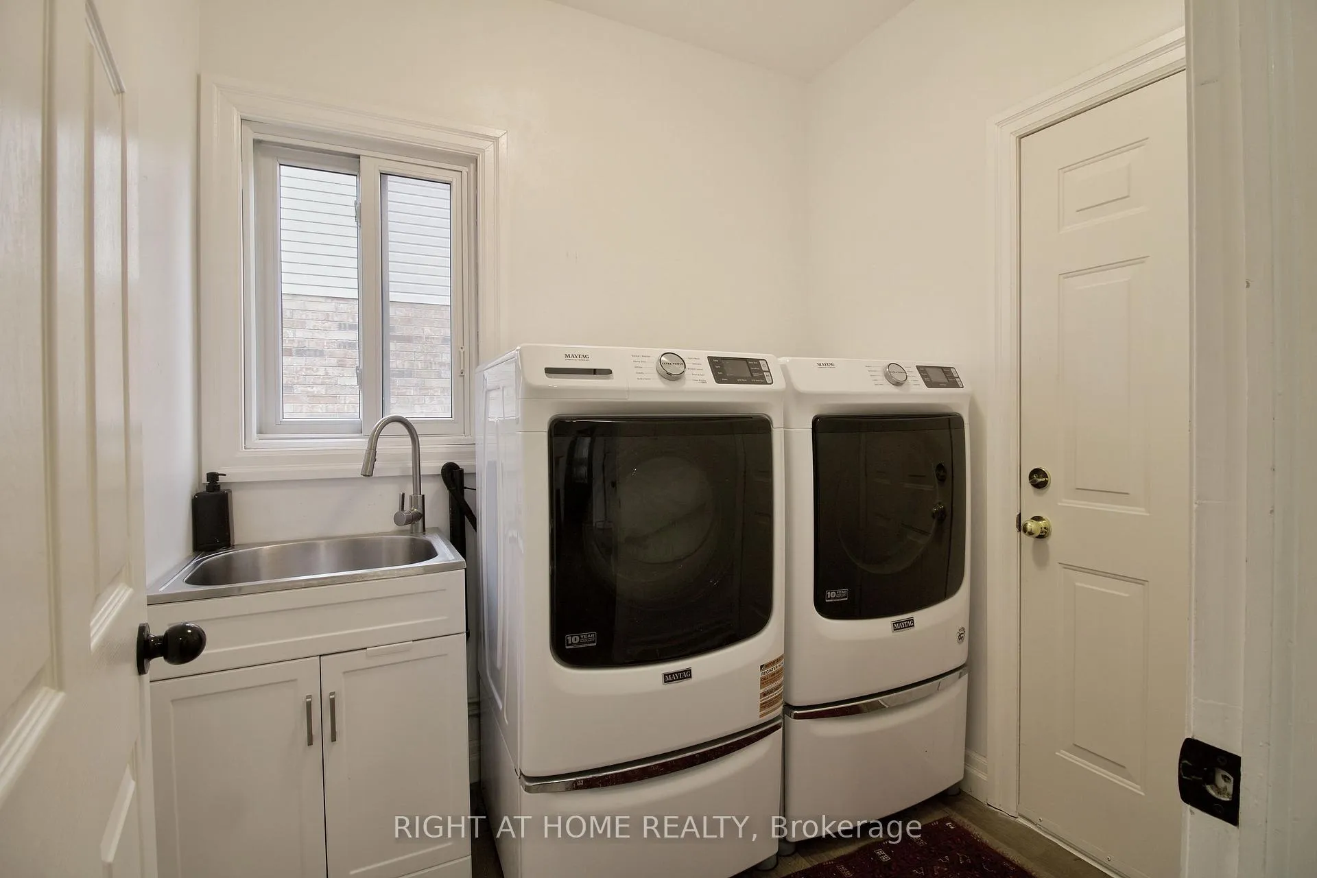 Photo 17 of 253 Schneller Drive, Wilmot, Baden — HOMEH