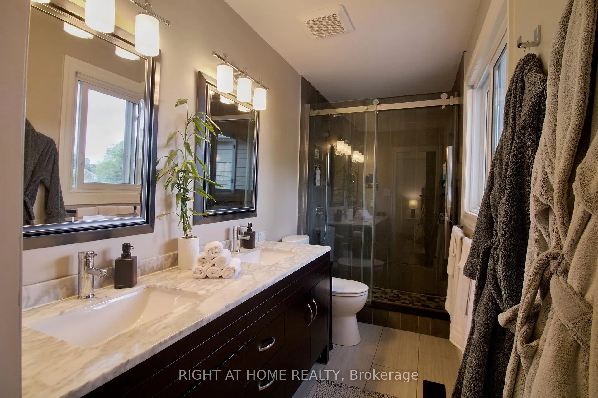 Photo 26 of 253 Schneller Drive, Wilmot, Baden — HOMEH