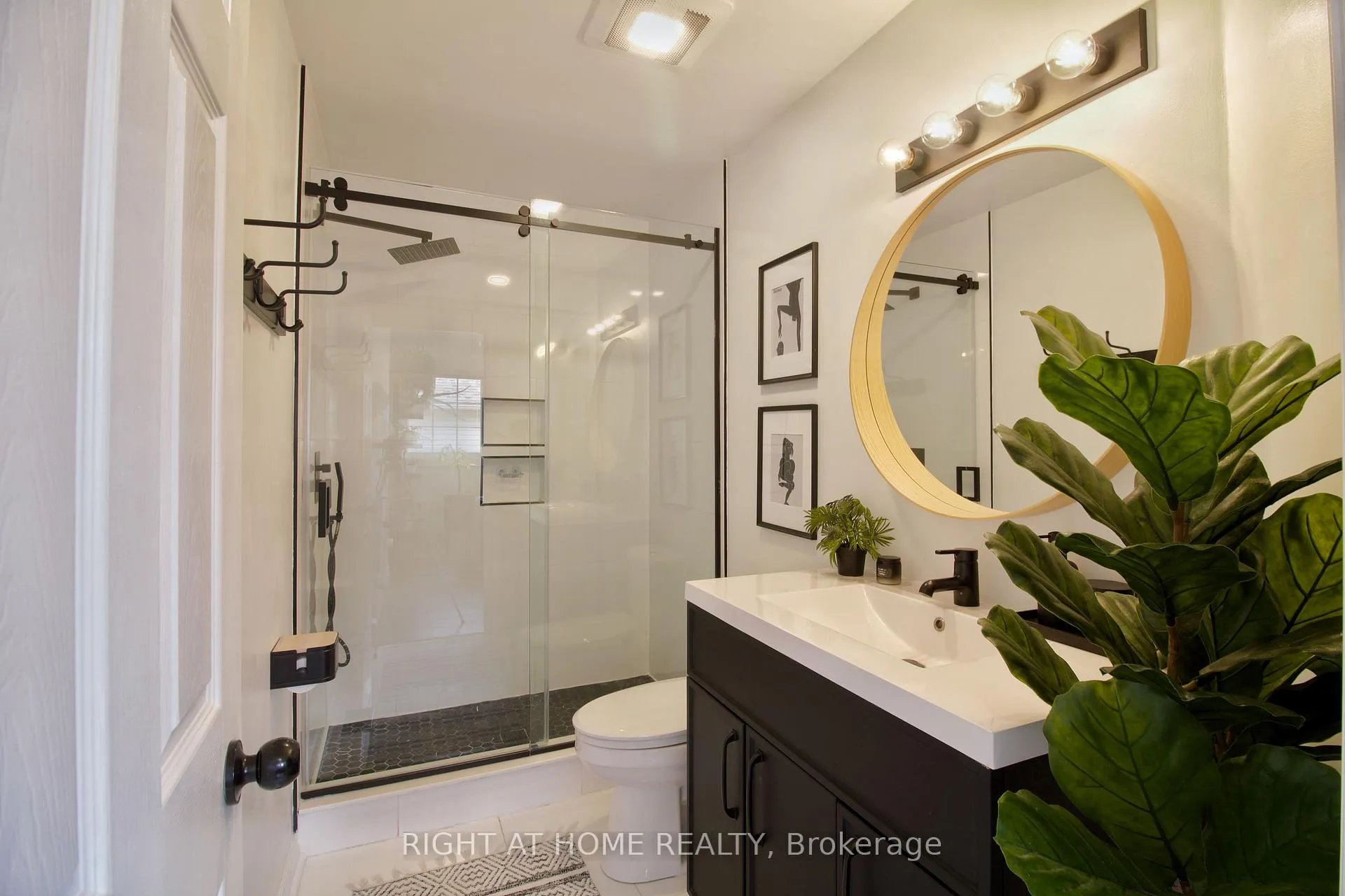 Photo 28 of 253 Schneller Drive, Wilmot, Baden — HOMEH