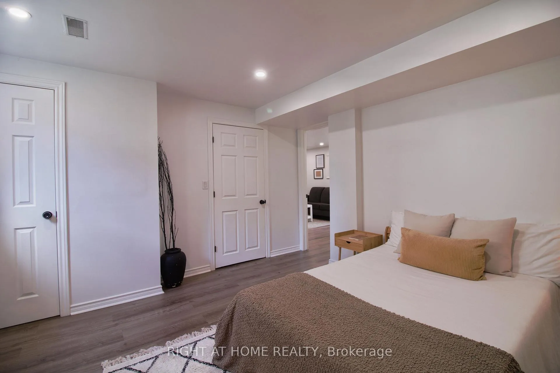 Photo 38 of 253 Schneller Drive, Wilmot, Baden — HOMEH
