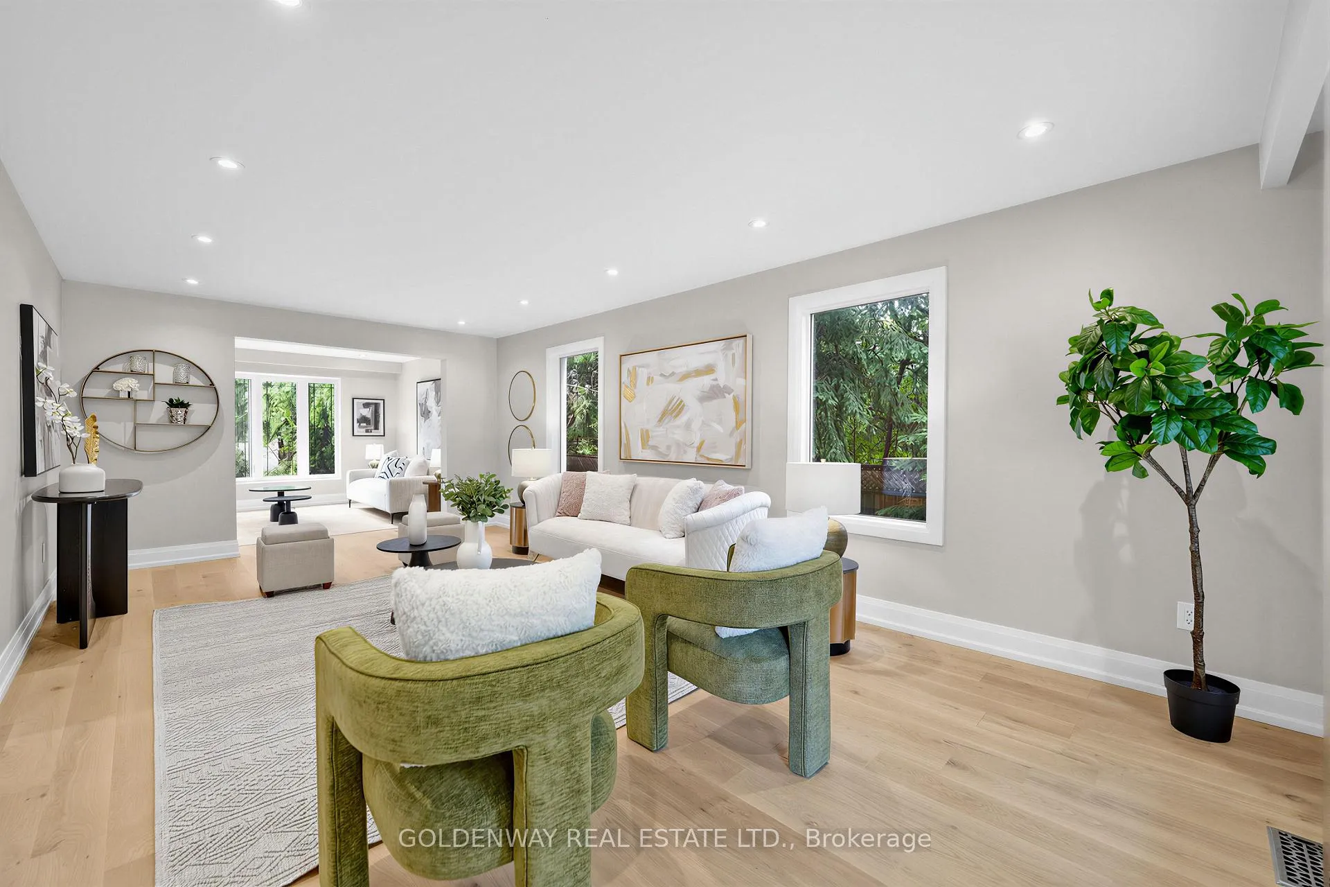 Photo 5 of 3 Sir Lancelot Drive, Markham, Markham Village — HOMEH