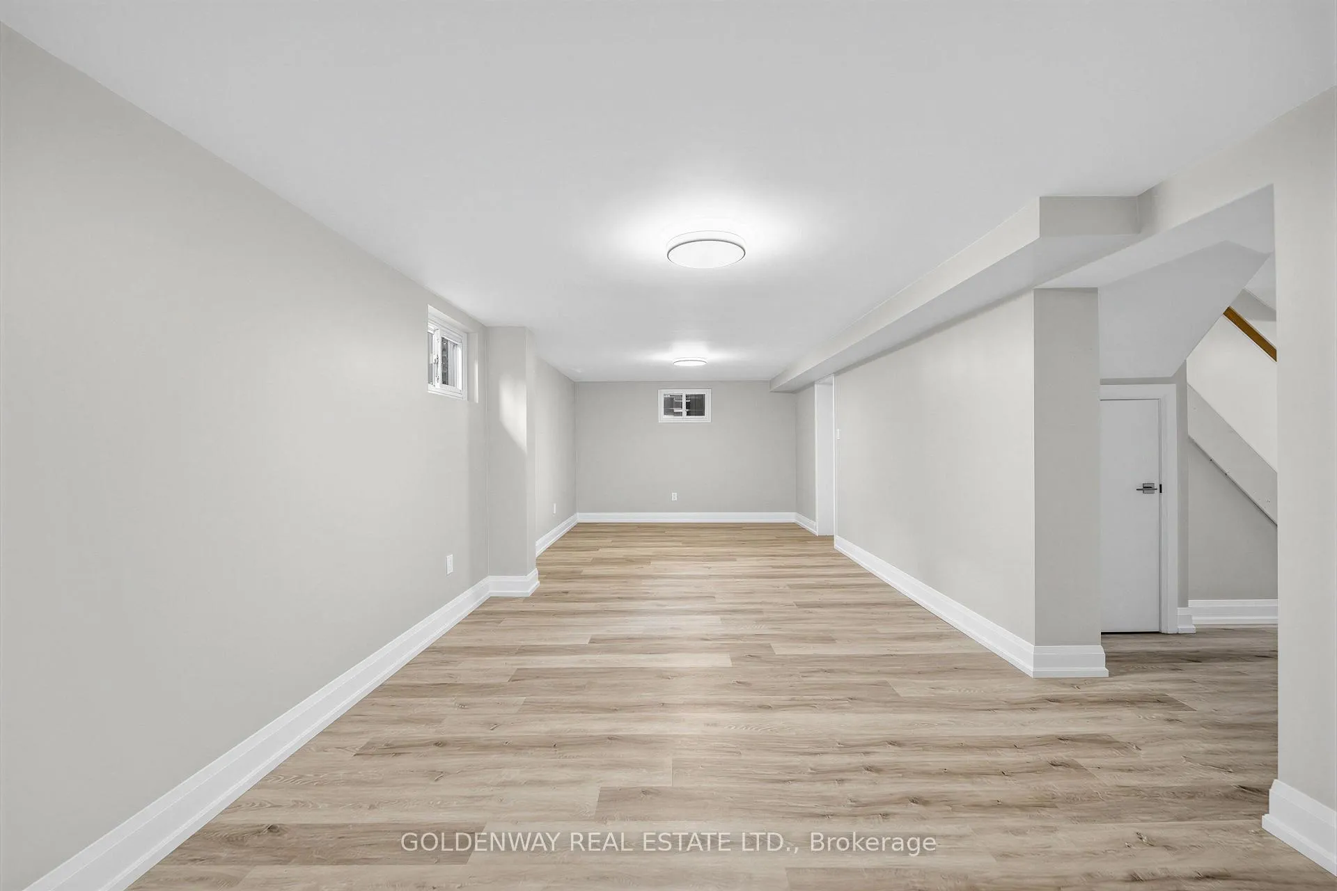 Photo 38 of 3 Sir Lancelot Drive, Markham, Markham Village — HOMEH