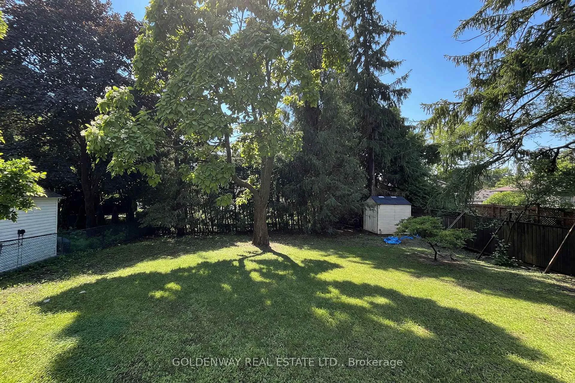 Photo 43 of 3 Sir Lancelot Drive, Markham, Markham Village — HOMEH