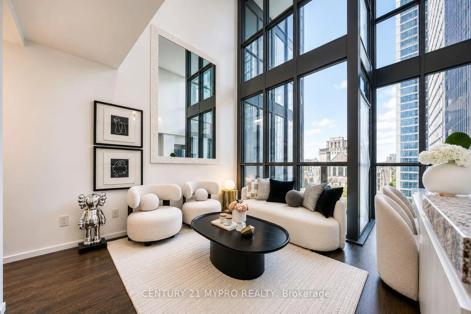 Photo 2 of Unit 811, 101 Charles Street E, Toronto, Church-Yonge Corridor — HOMEH
