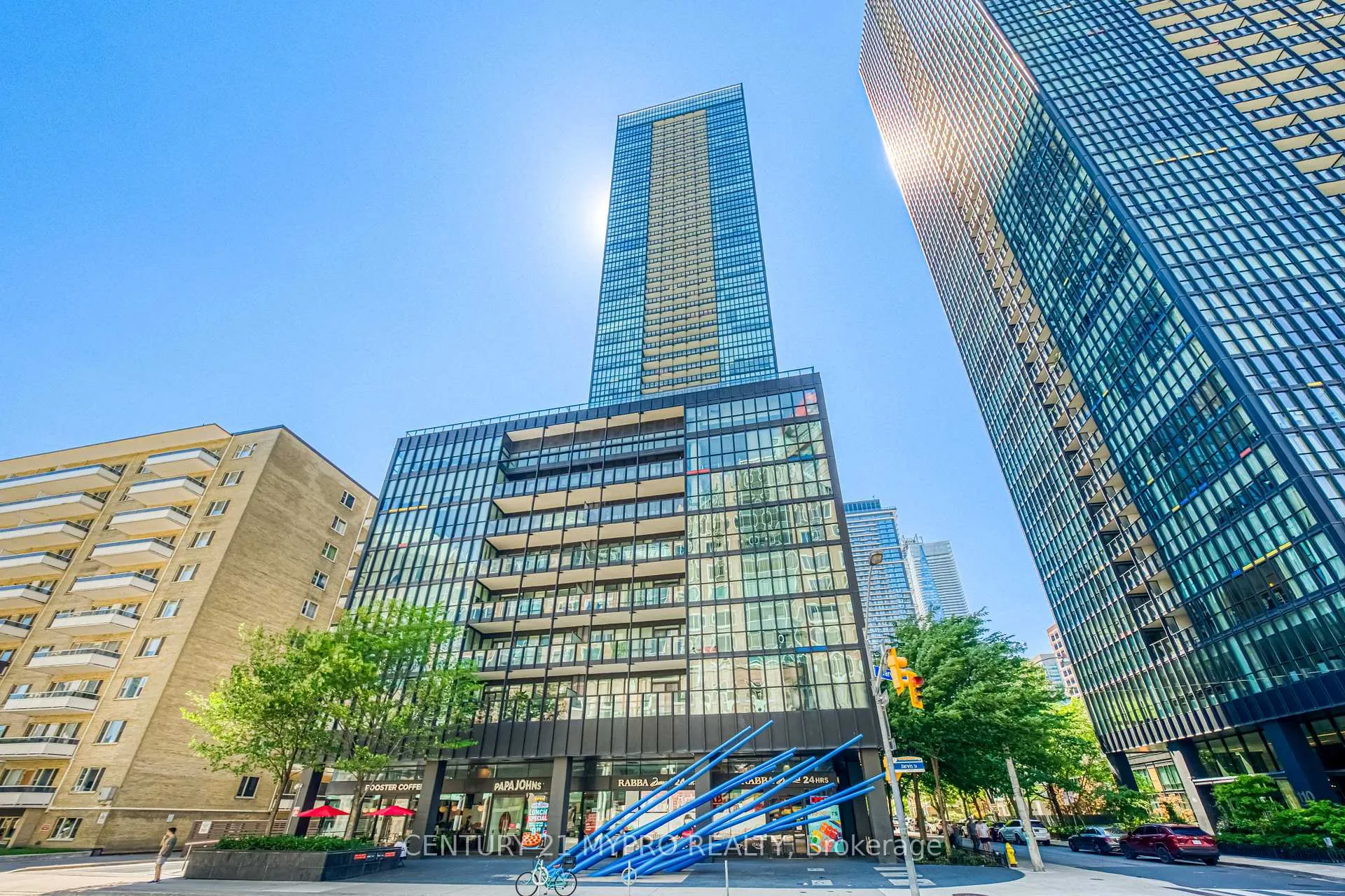 Photo 3 of Unit 811, 101 Charles Street E, Toronto, Church-Yonge Corridor — HOMEH