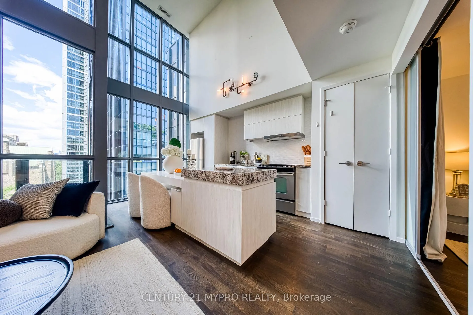 Photo 14 of Unit 811, 101 Charles Street E, Toronto, Church-Yonge Corridor — HOMEH