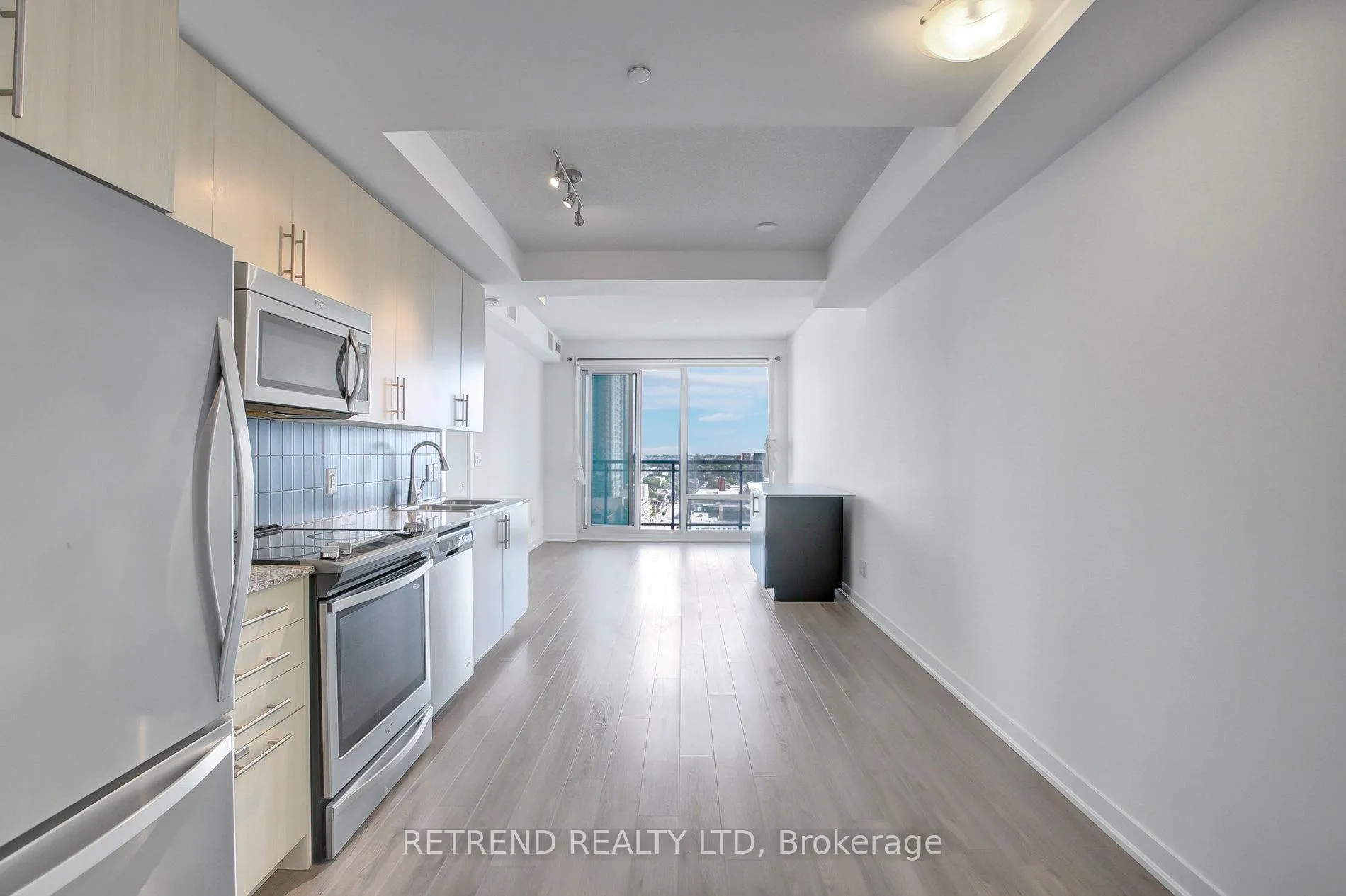 Photo 5 of Unit 1504, 85 Duke Street W, Kitchener, City Commercial Core — HOMEH