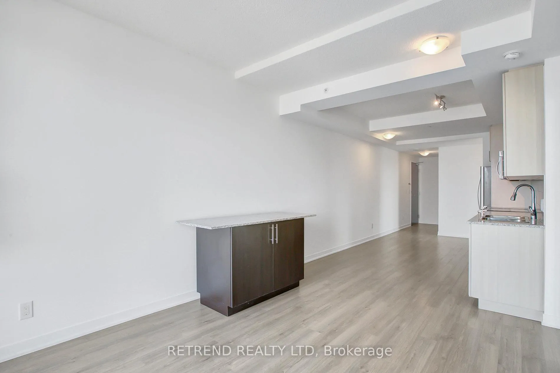 Photo 7 of Unit 1504, 85 Duke Street W, Kitchener, City Commercial Core — HOMEH