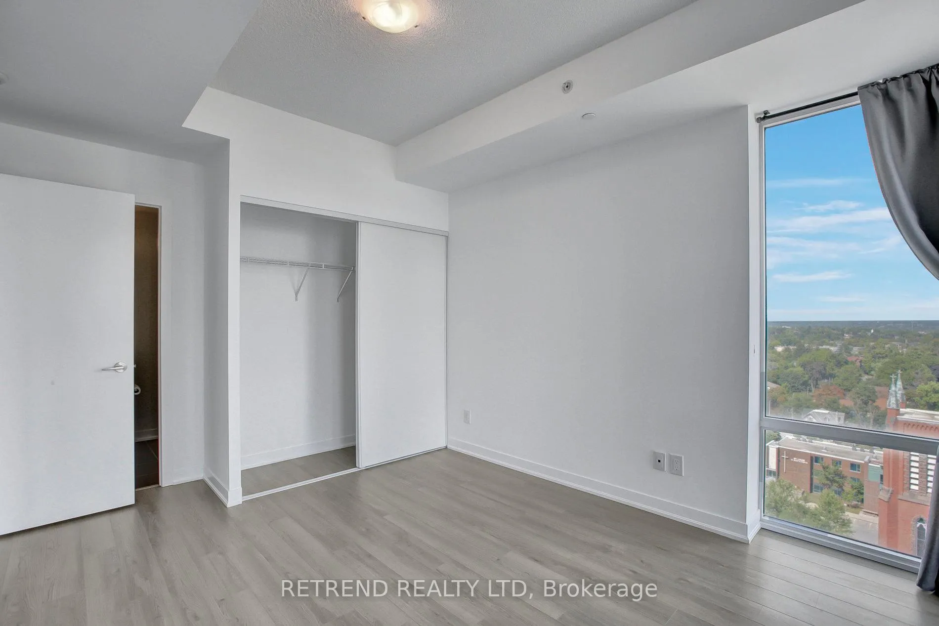 Photo 11 of Unit 1504, 85 Duke Street W, Kitchener, City Commercial Core — HOMEH