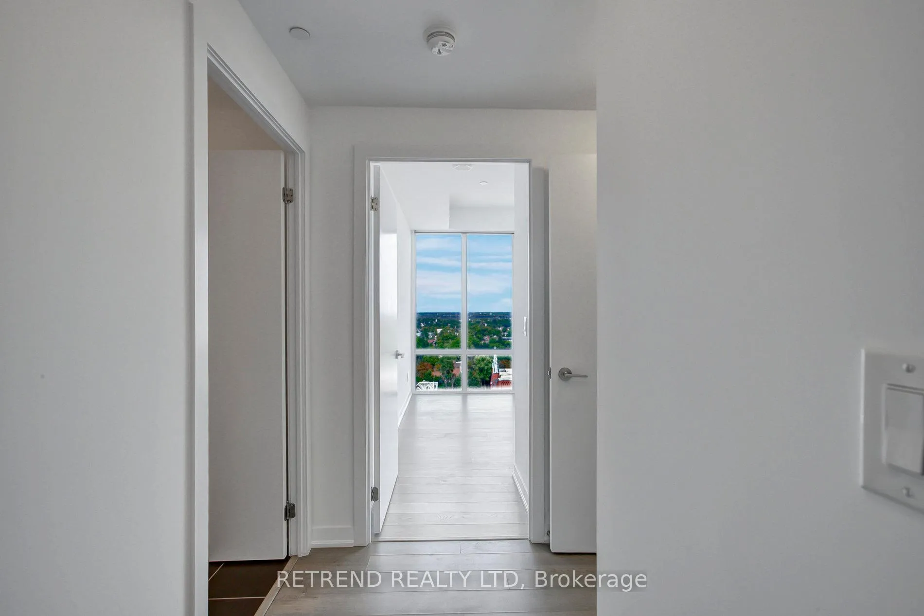 Photo 14 of Unit 1504, 85 Duke Street W, Kitchener, City Commercial Core — HOMEH