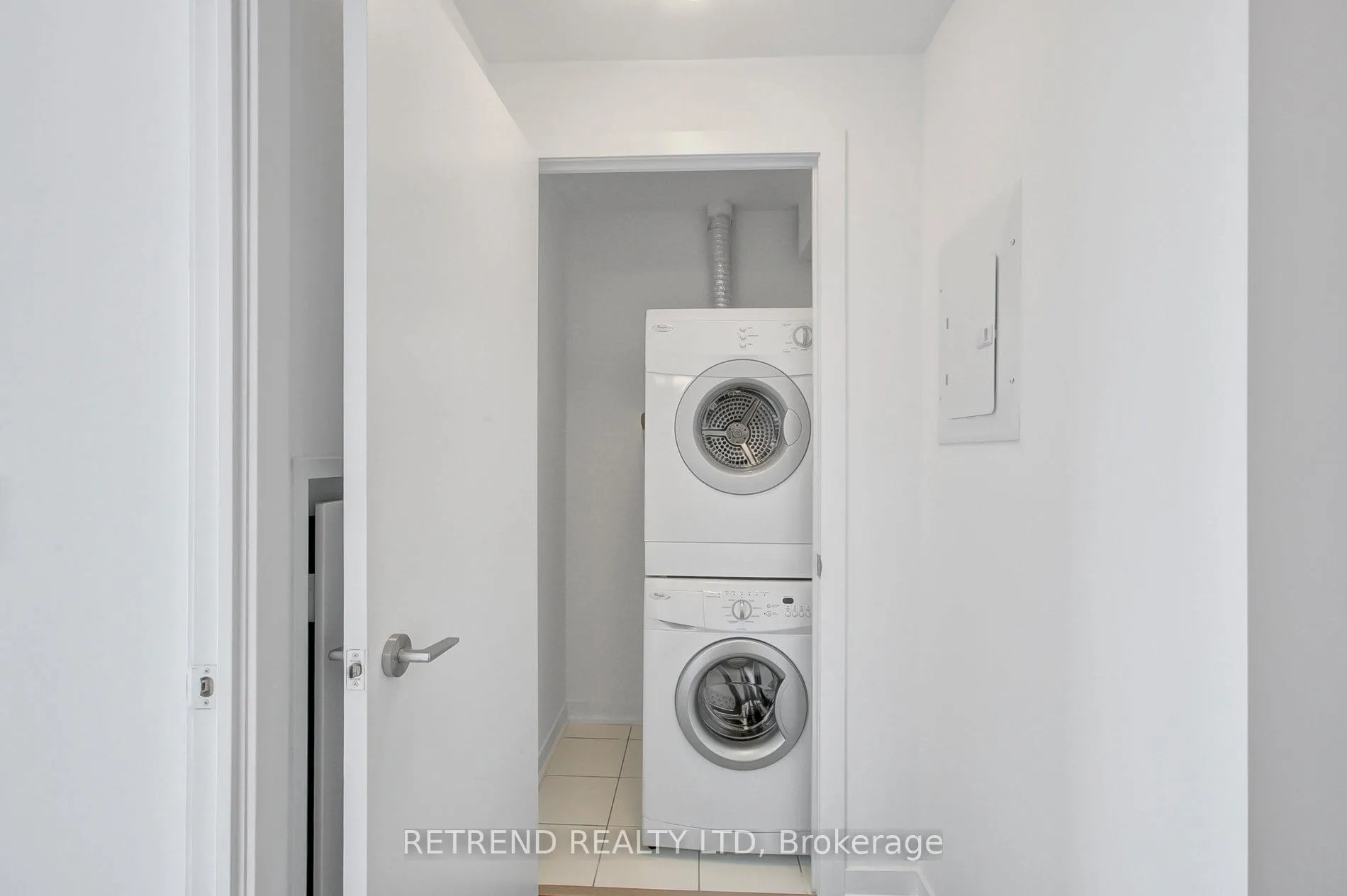 Photo 19 of Unit 1504, 85 Duke Street W, Kitchener, City Commercial Core — HOMEH