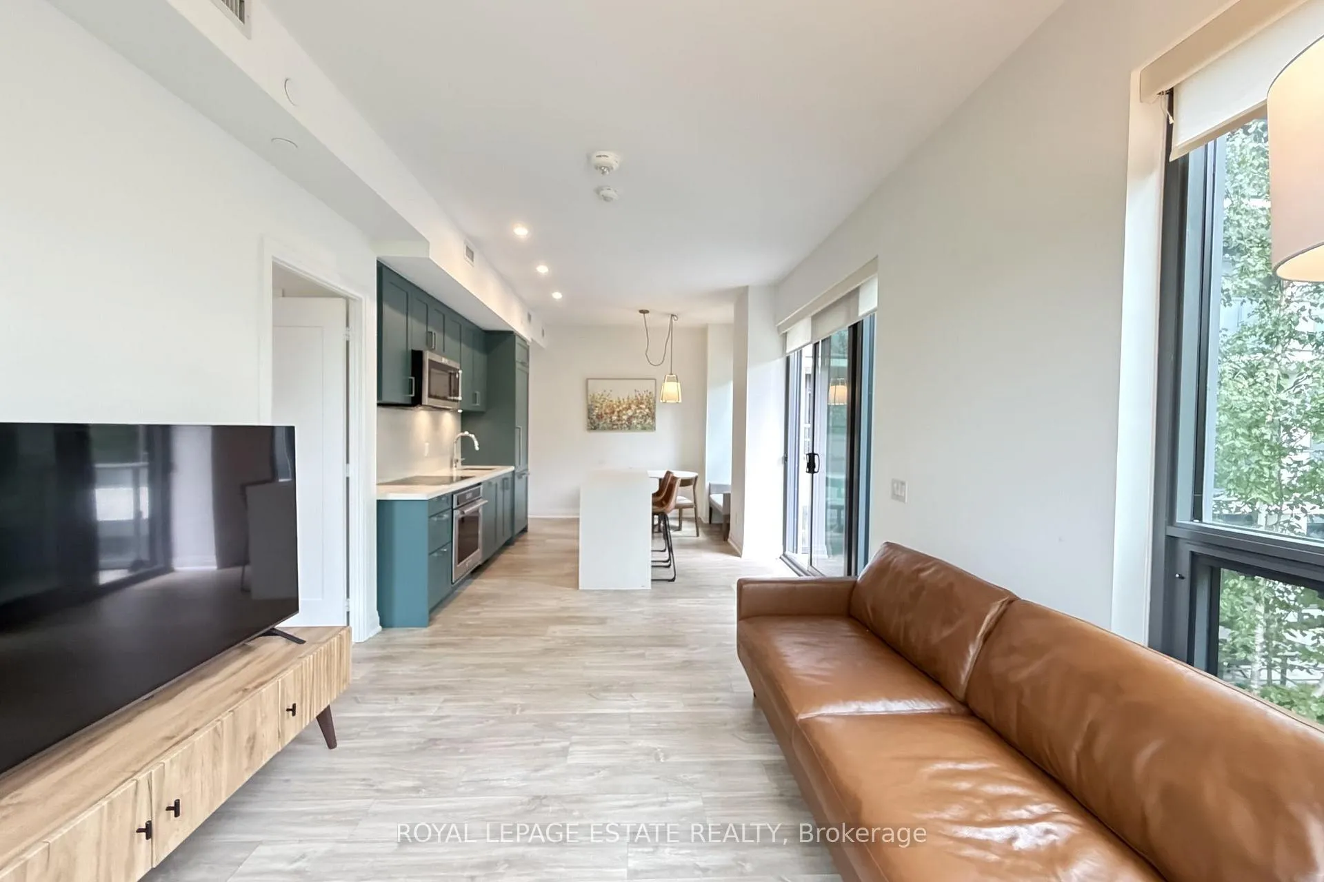 Photo 11 of Unit 326, 280 Howland Avenue, Toronto, The Annex — HOMEH
