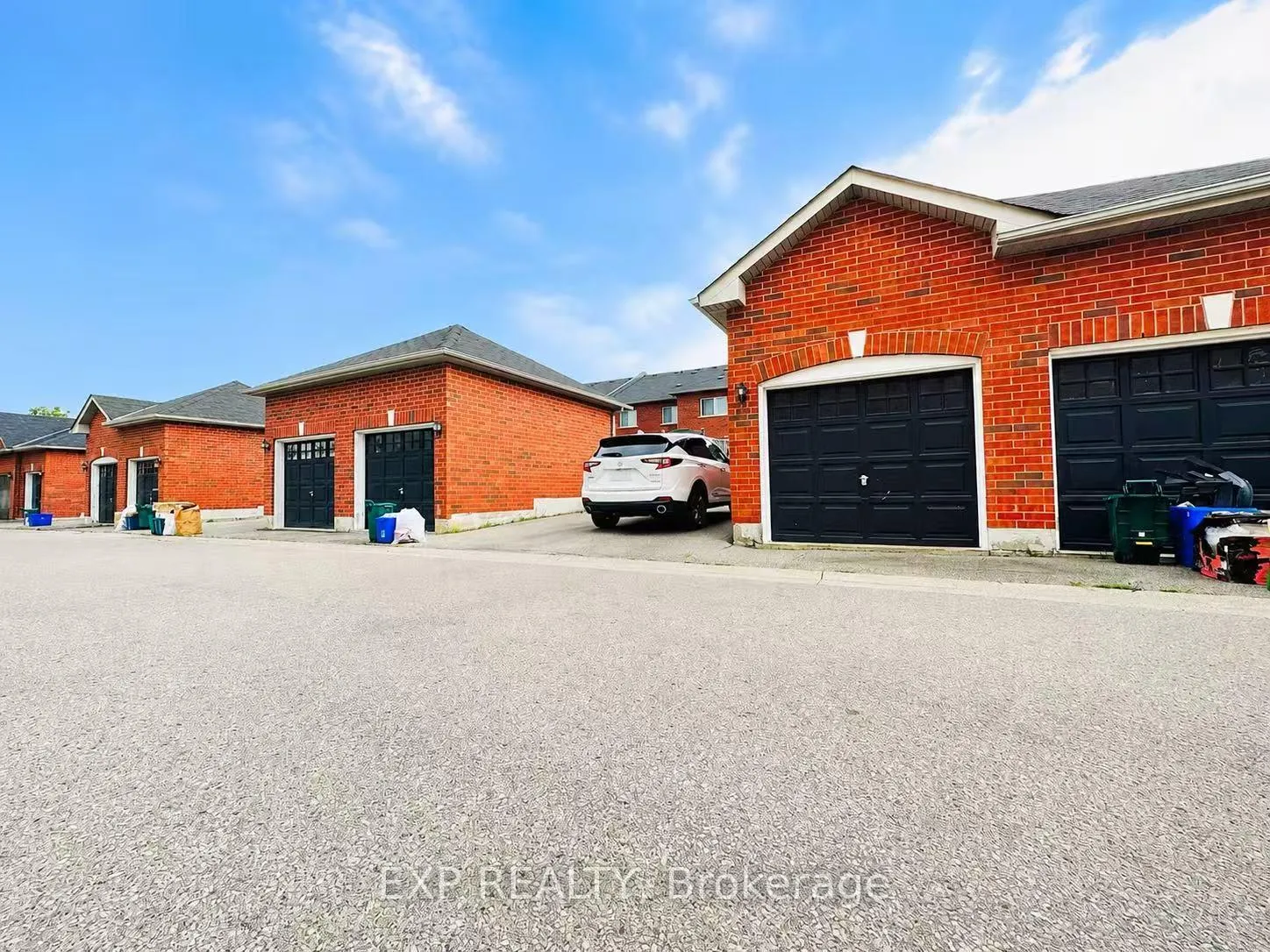 Photo 6 of 464 The Bridle Walk, Markham, Berczy — HOMEH