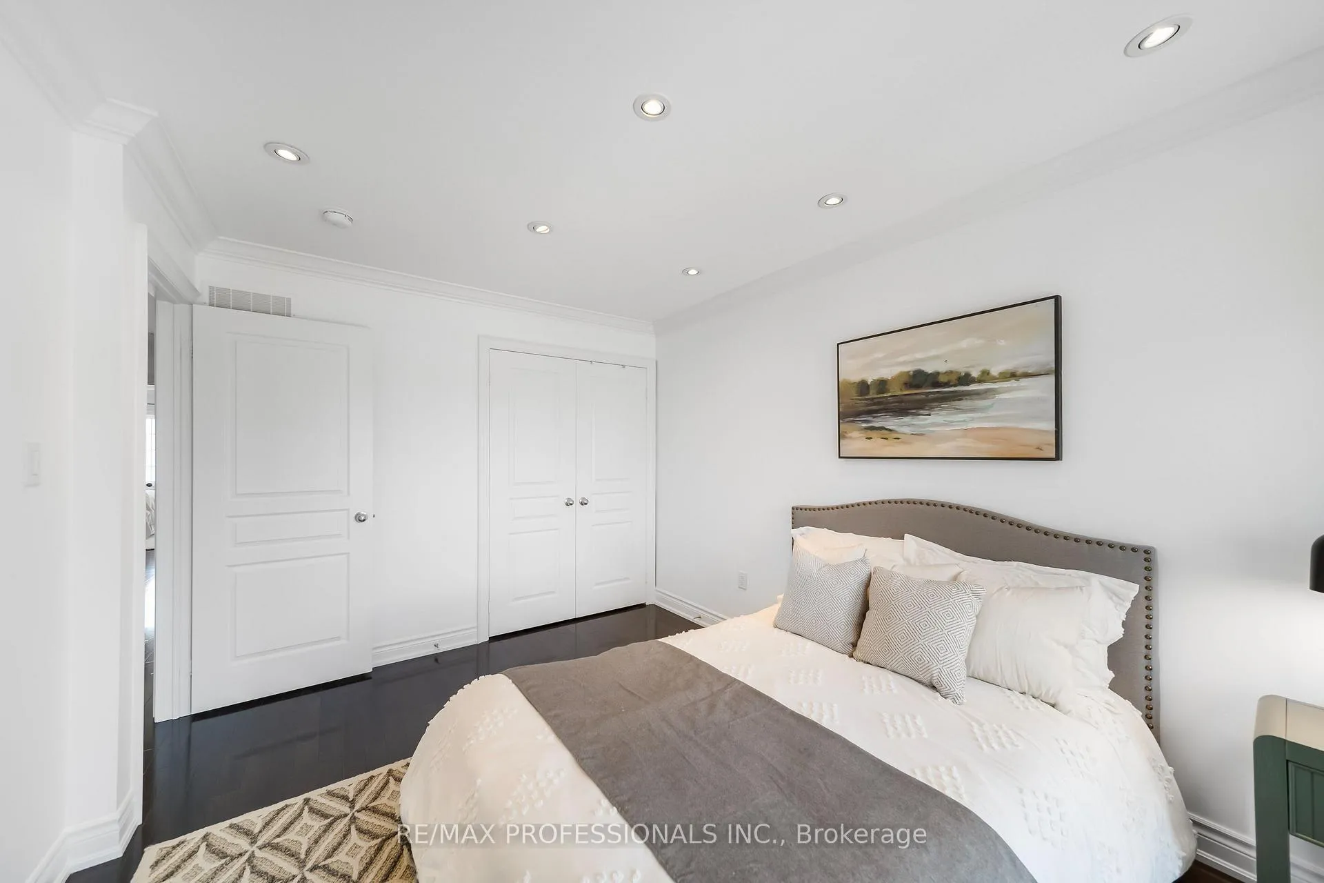 Photo 25 of 11 Pelham Drive, Vaughan, Kleinburg — HOMEH