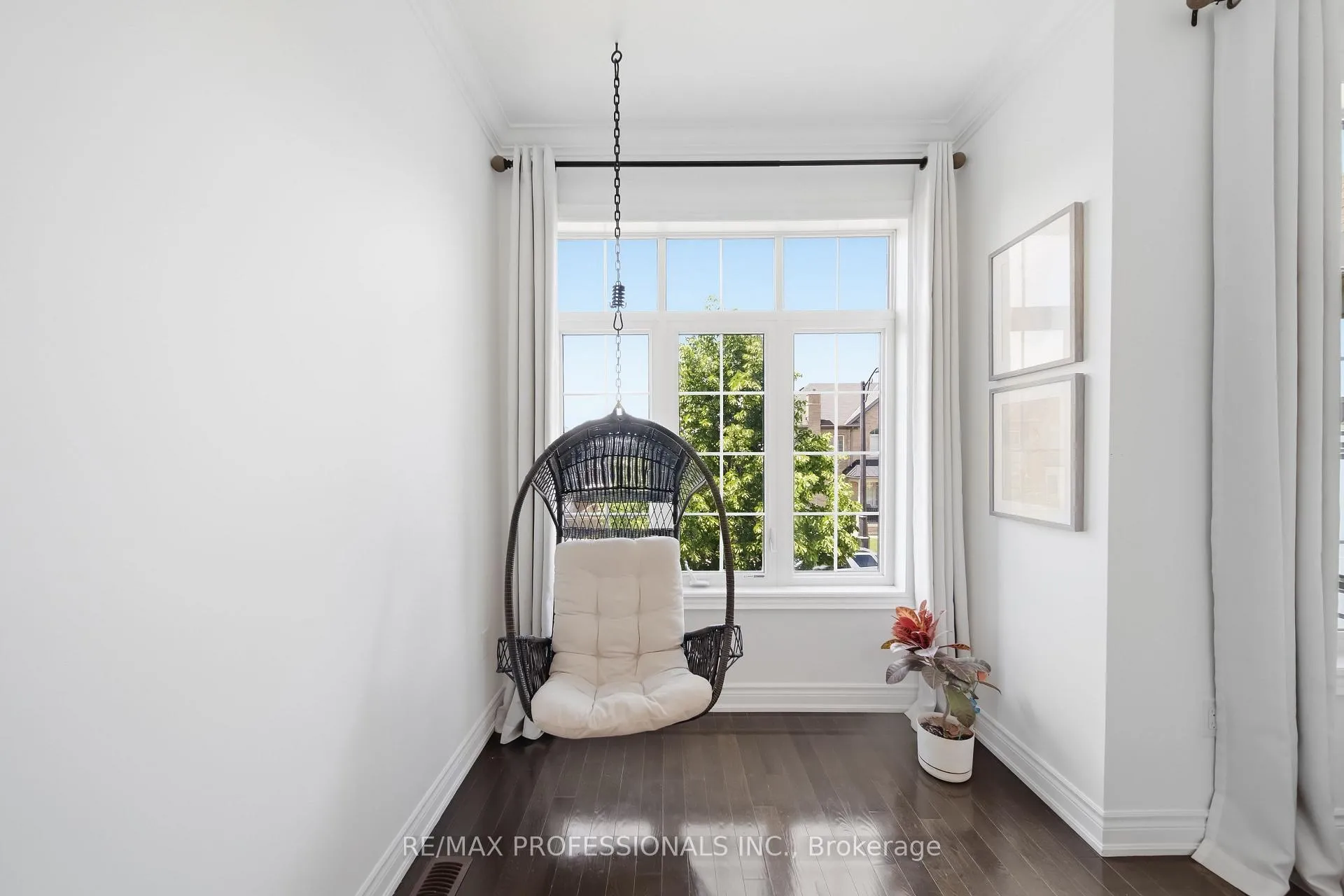 Photo 29 of 11 Pelham Drive, Vaughan, Kleinburg — HOMEH