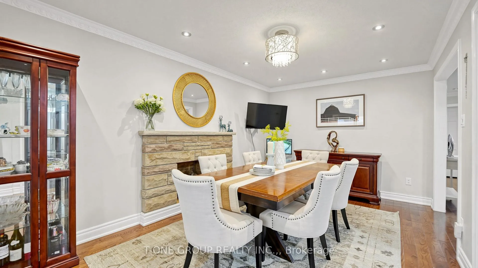 Photo 8 of 81 Marion Crescent, Markham, Raymerville — HOMEH