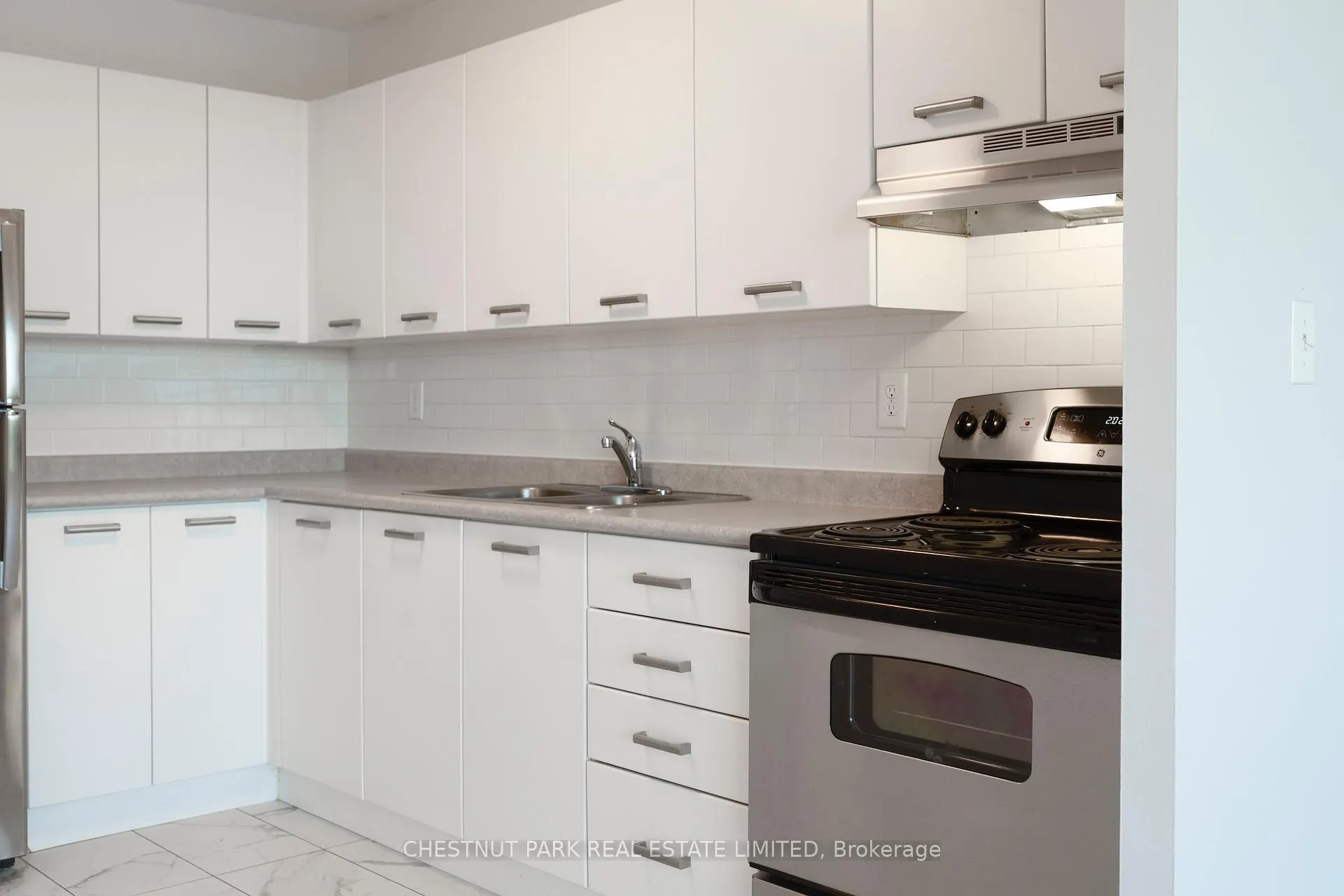 Photo 20 of Unit 1003, 150 Lakeshore Road W, Mississauga, Port Credit — HOMEH
