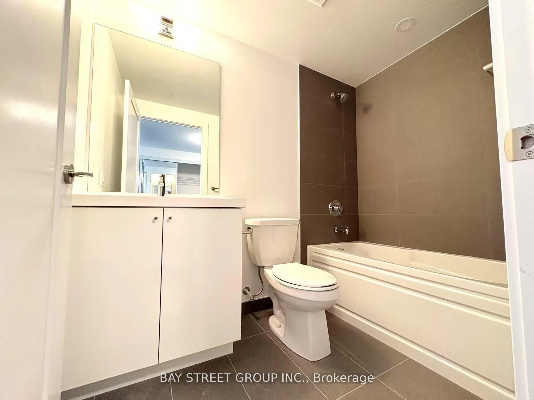 Photo 10 of Unit 1720, 2545 Simcoe Street N, Oshawa, Windfields — HOMEH