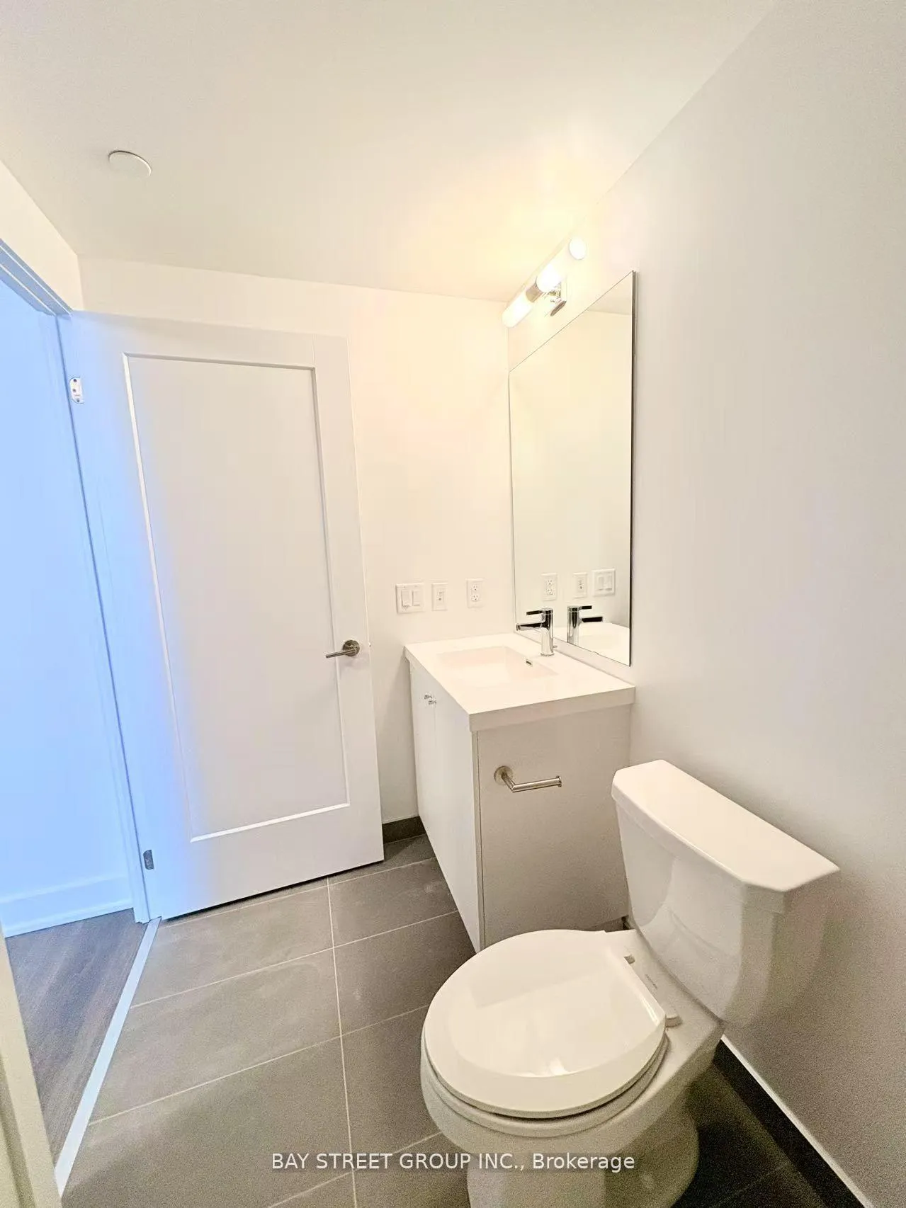 Photo 11 of Unit 1720, 2545 Simcoe Street N, Oshawa, Windfields — HOMEH
