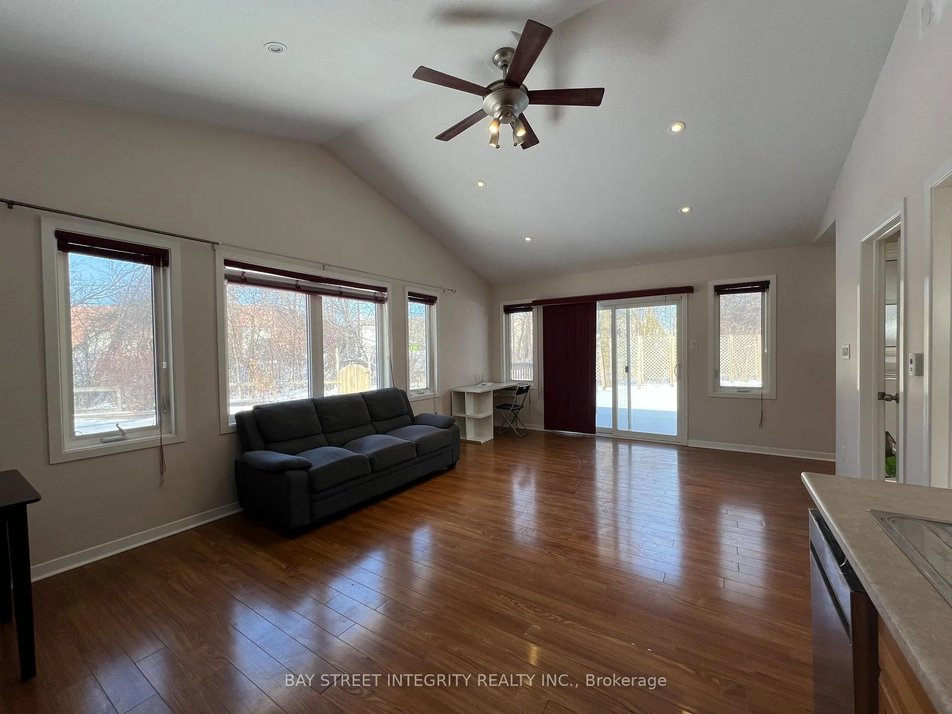 Photo 6 of Unit 2, 1339 Pinegrove Road, Oakville, West — HOMEH