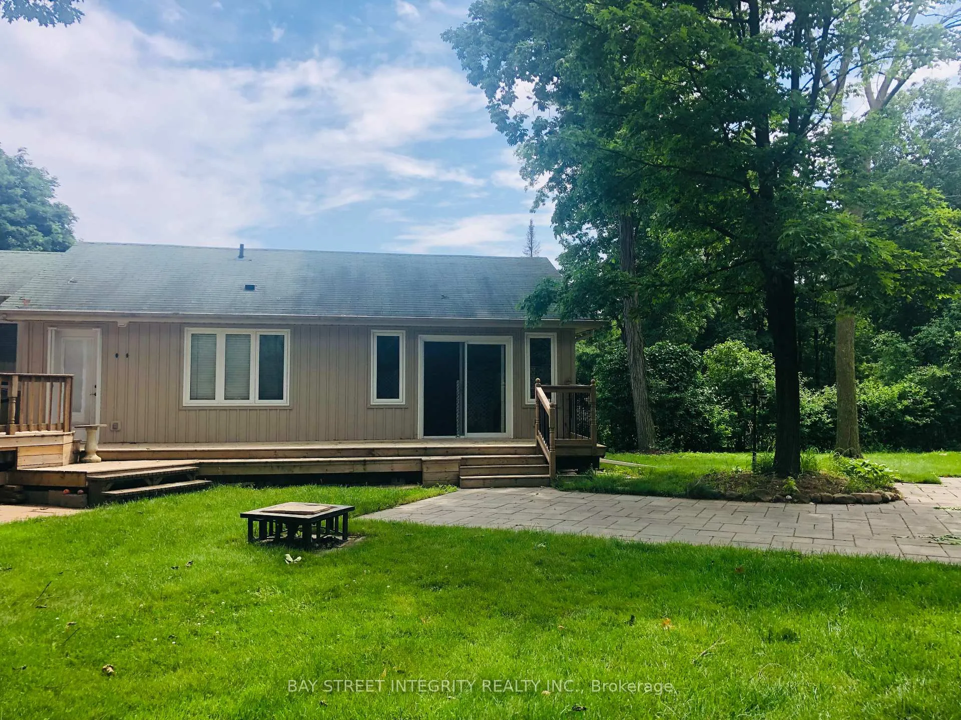 Photo 19 of Unit 2, 1339 Pinegrove Road, Oakville, West — HOMEH