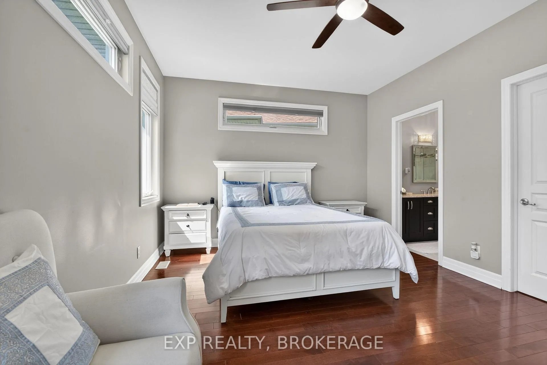 Photo 18 of 23 Admiral'S Court, Barrie, Innis-Shore — HOMEH