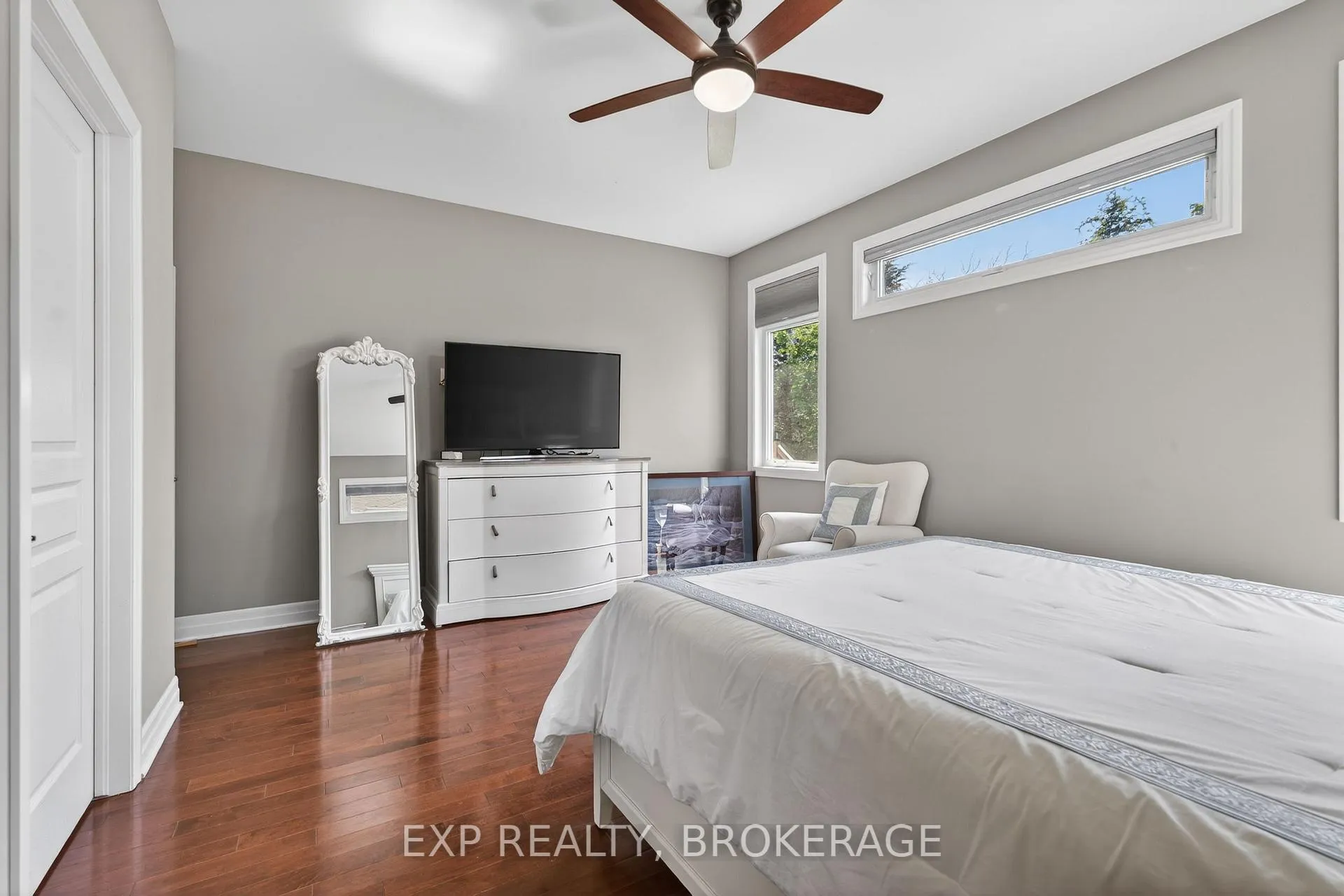 Photo 19 of 23 Admiral'S Court, Barrie, Innis-Shore — HOMEH