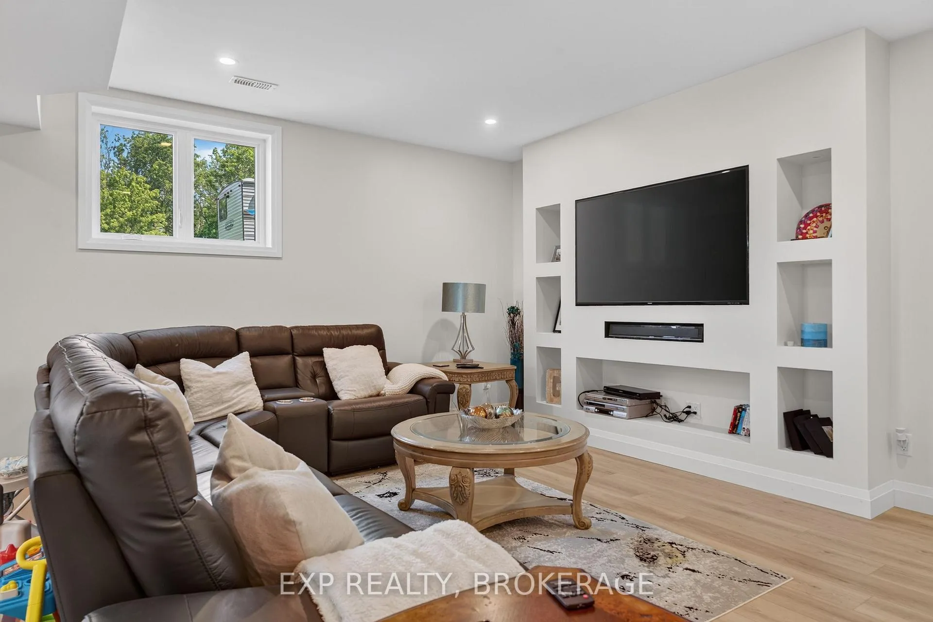 Photo 31 of 2515 Quabbin Road, Kingston, City North of 401 — HOMEH