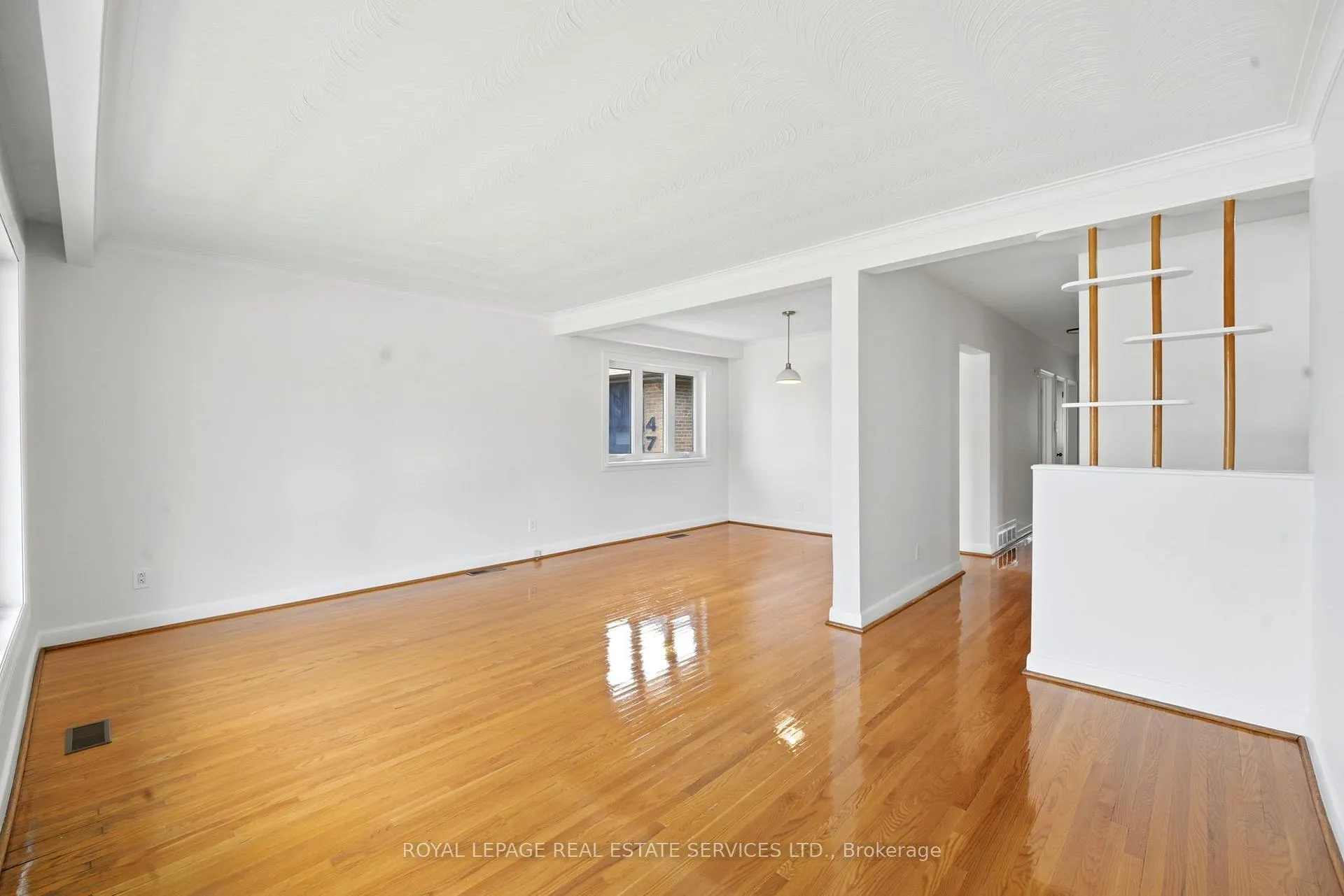 Photo 5 of 45 Poynter Drive, Etobicoke, Kingsview Village-The Westway — HOMEH