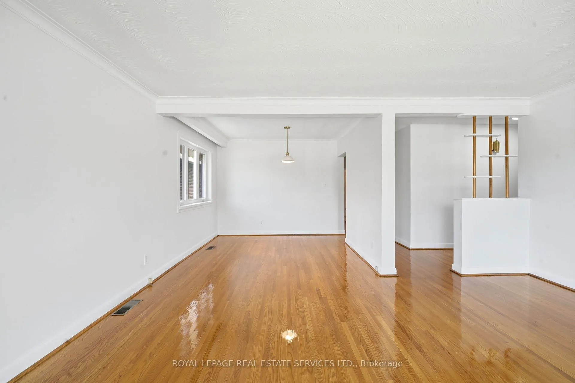 Photo 8 of 45 Poynter Drive, Etobicoke, Kingsview Village-The Westway — HOMEH