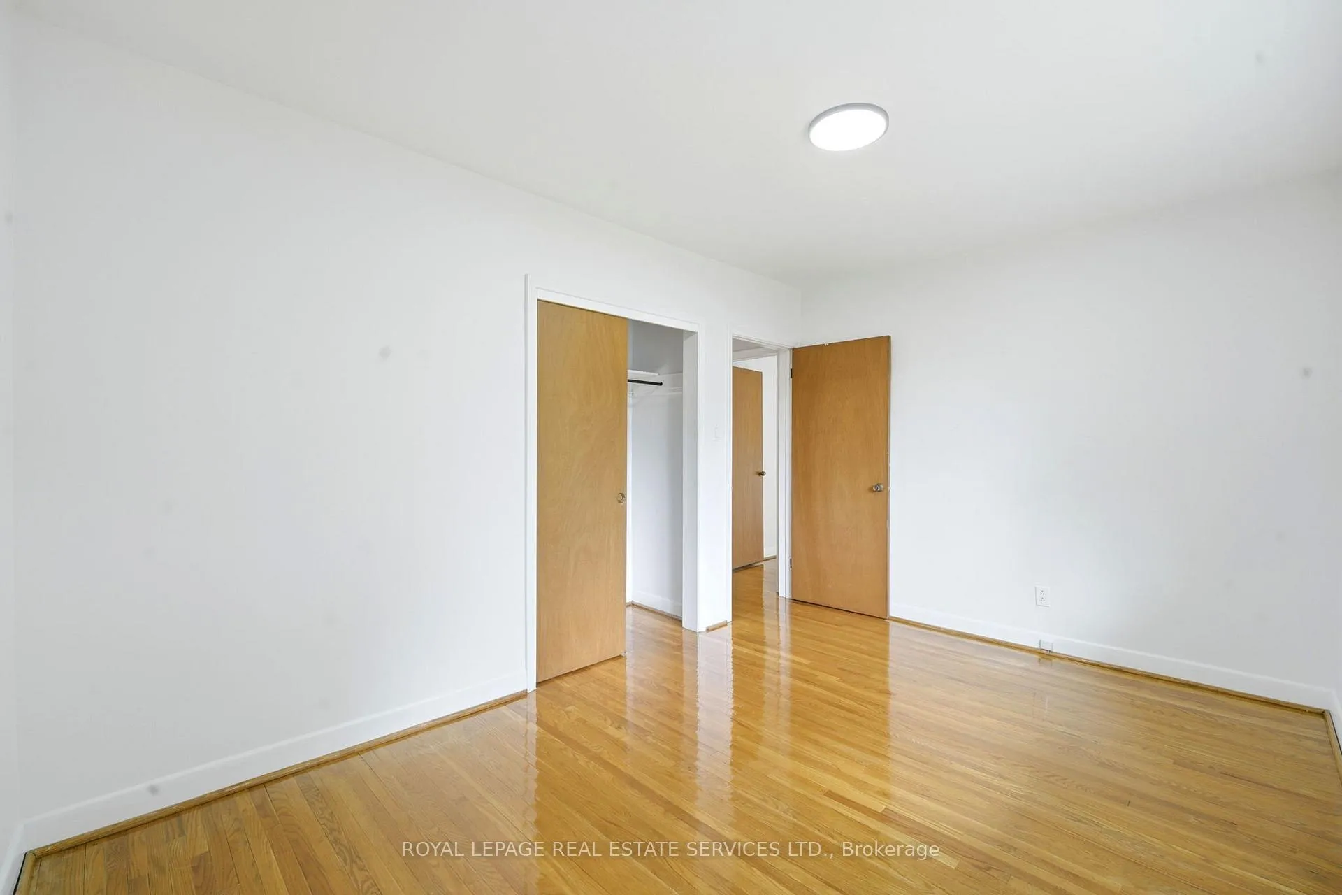 Photo 25 of 45 Poynter Drive, Etobicoke, Kingsview Village-The Westway — HOMEH