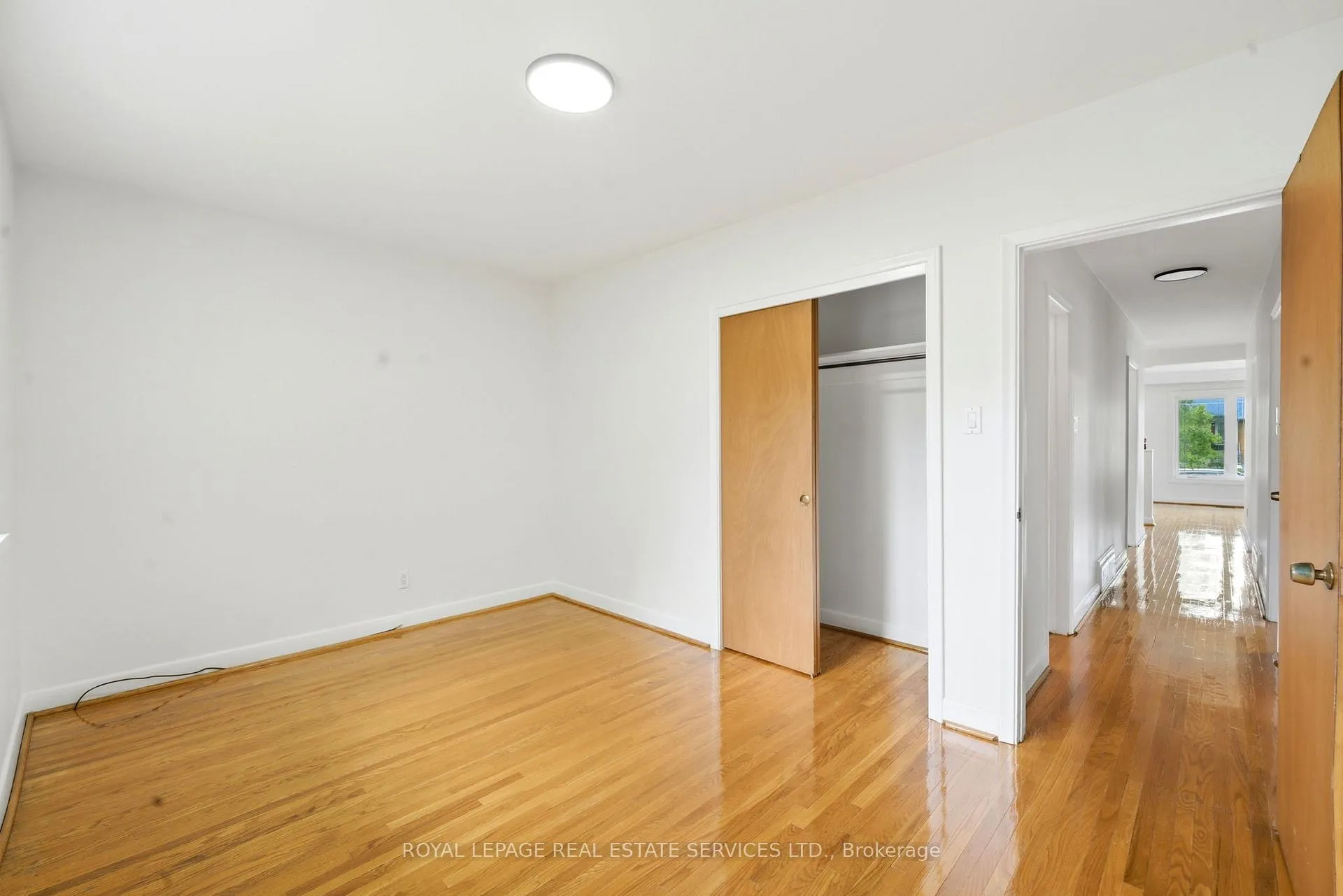 Photo 26 of 45 Poynter Drive, Etobicoke, Kingsview Village-The Westway — HOMEH