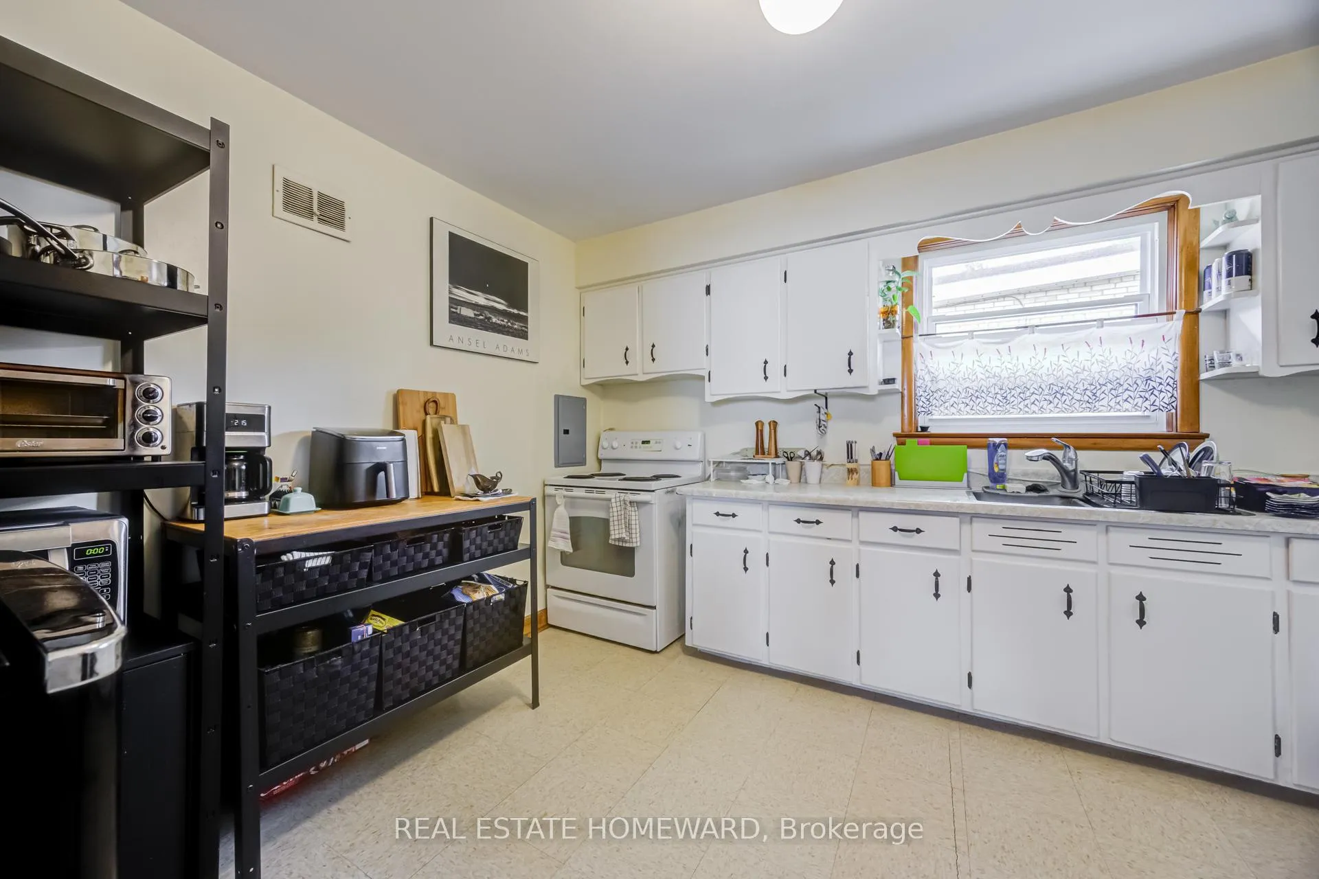 Photo 11 of 170 Wheeler Avenue, Toronto, The Beaches — HOMEH