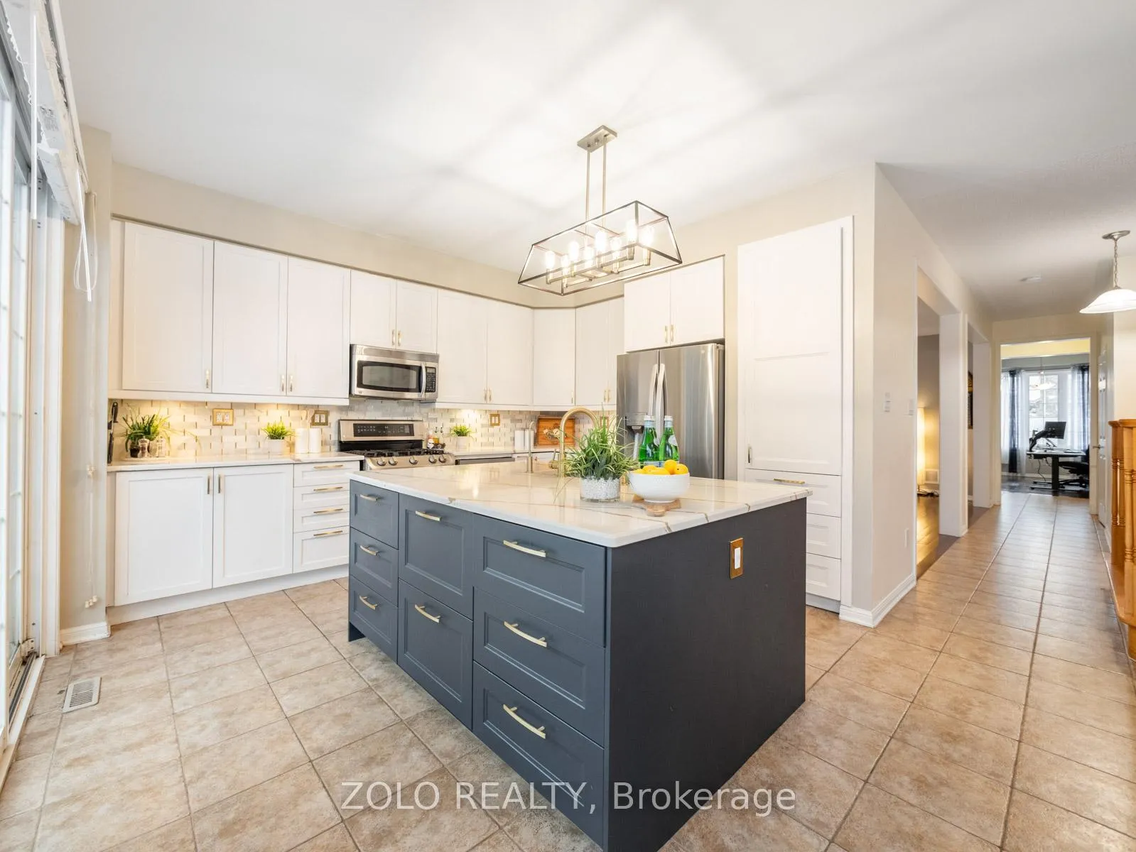 Photo 9 of 818 Cousens Terrace, Milton, Coates — HOMEH