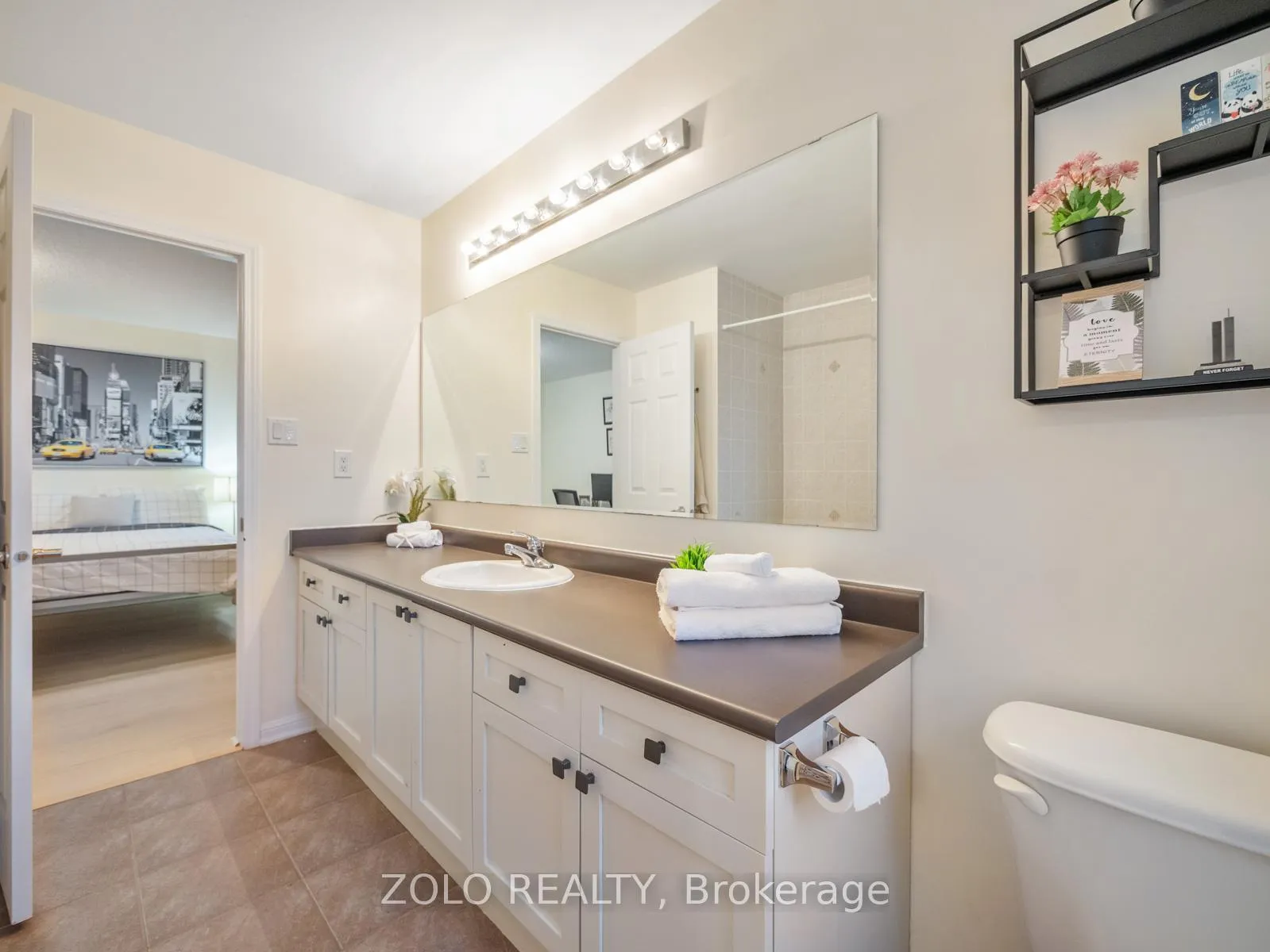 Photo 38 of 818 Cousens Terrace, Milton, Coates — HOMEH