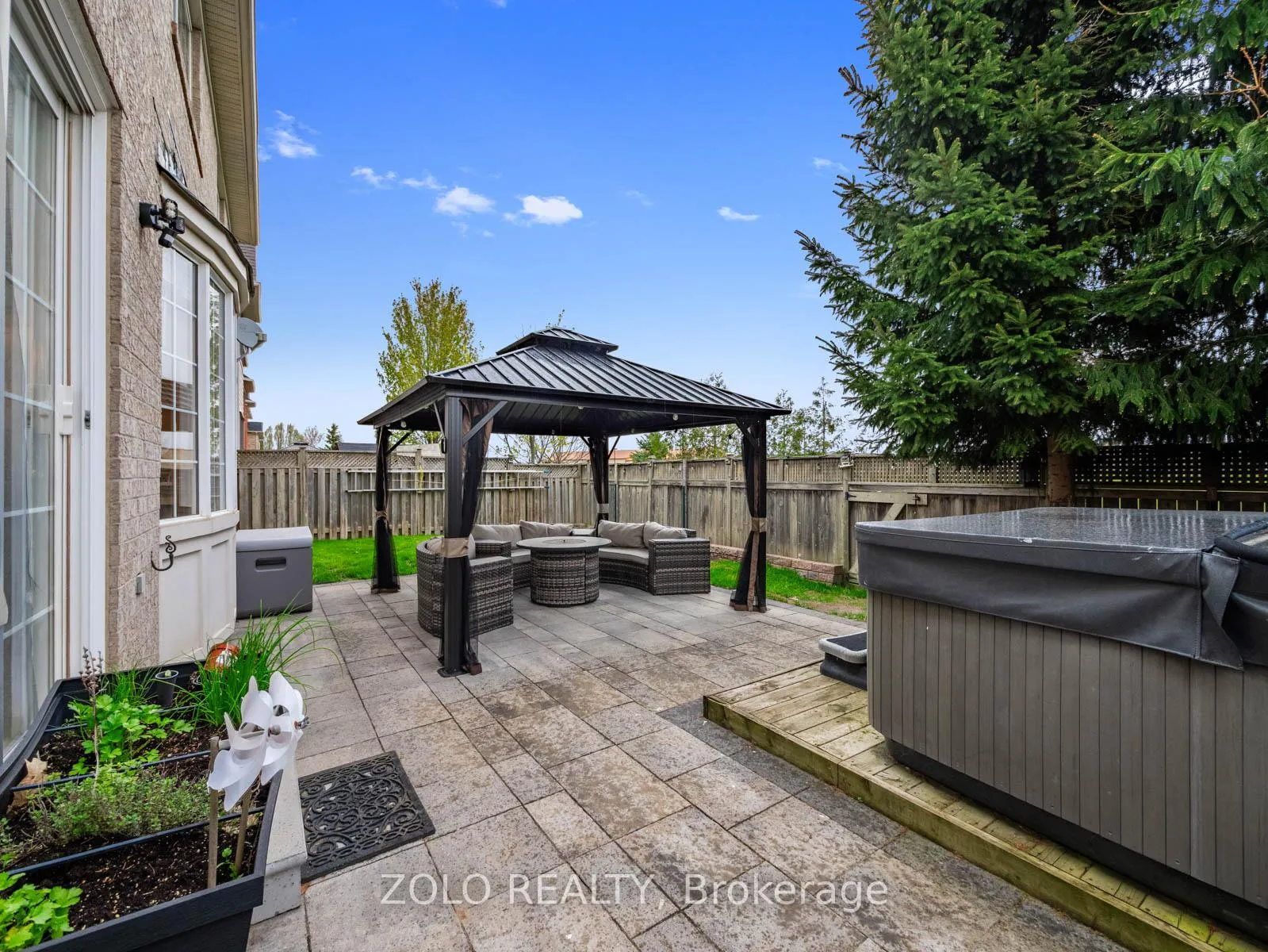 Photo 43 of 818 Cousens Terrace, Milton, Coates — HOMEH