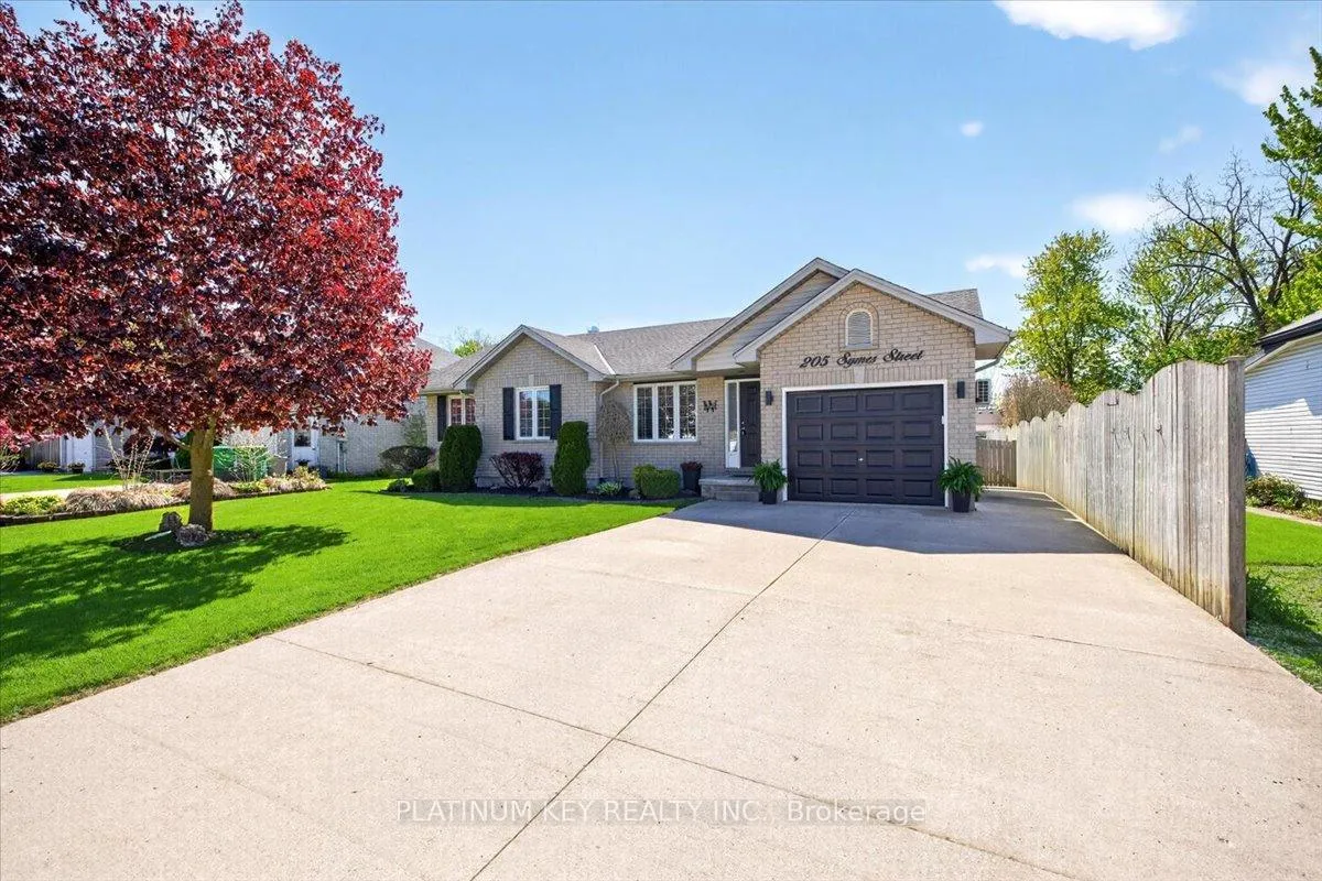 Photo 2 of 205 Symes Street, Southwest Middlesex, Glencoe — HOMEH