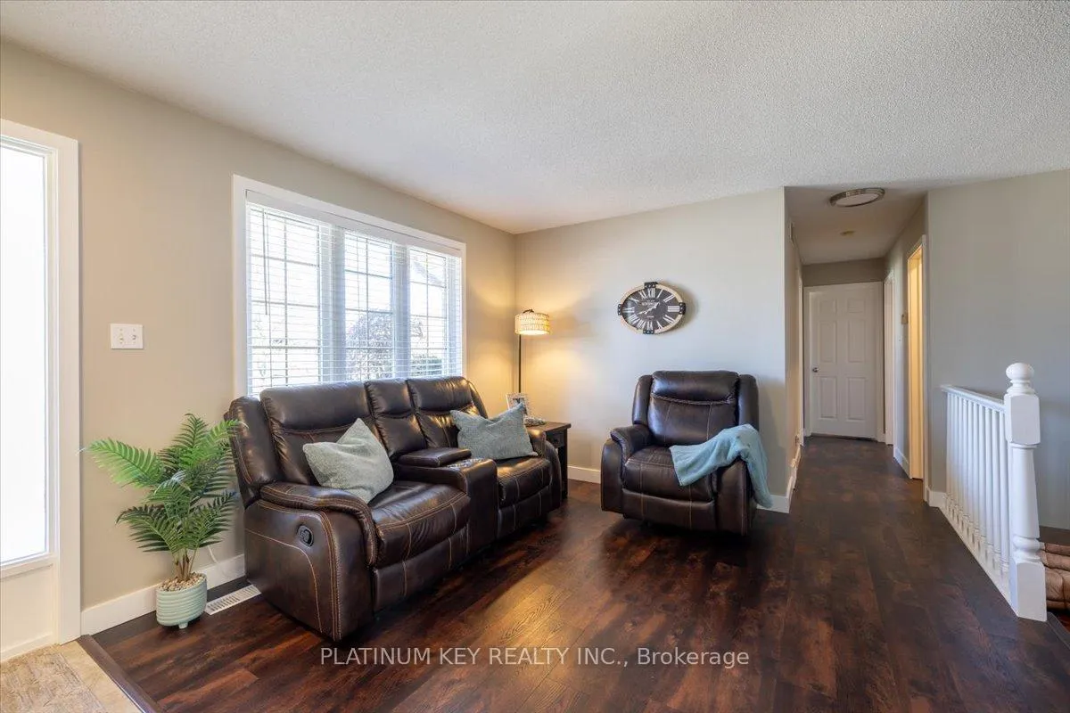 Photo 5 of 205 Symes Street, Southwest Middlesex, Glencoe — HOMEH