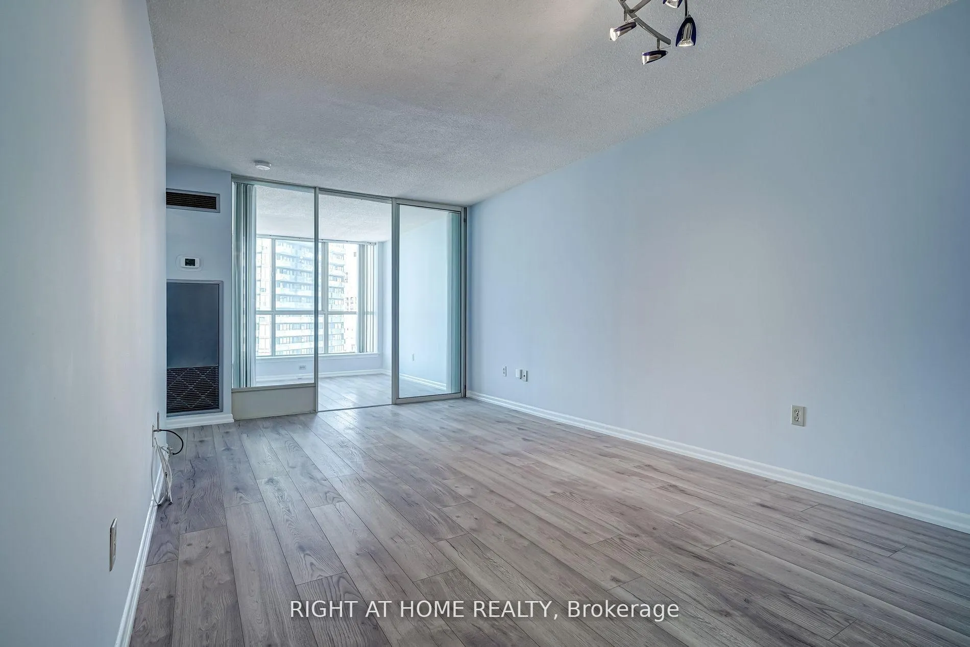 Photo 8 of Unit 2702, 44 St Joseph Street, Toronto, Bay Street Corridor — HOMEH