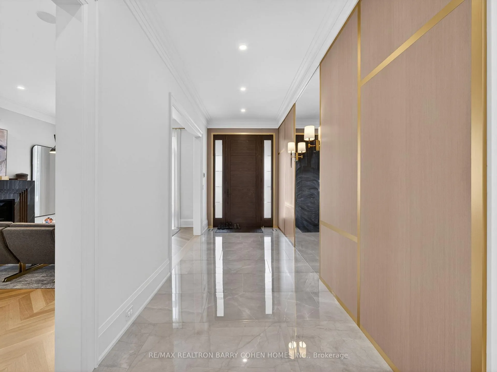 Photo 4 of 201 Hillhurst Boulevard, Toronto, Bedford Park-Nortown — HOMEH