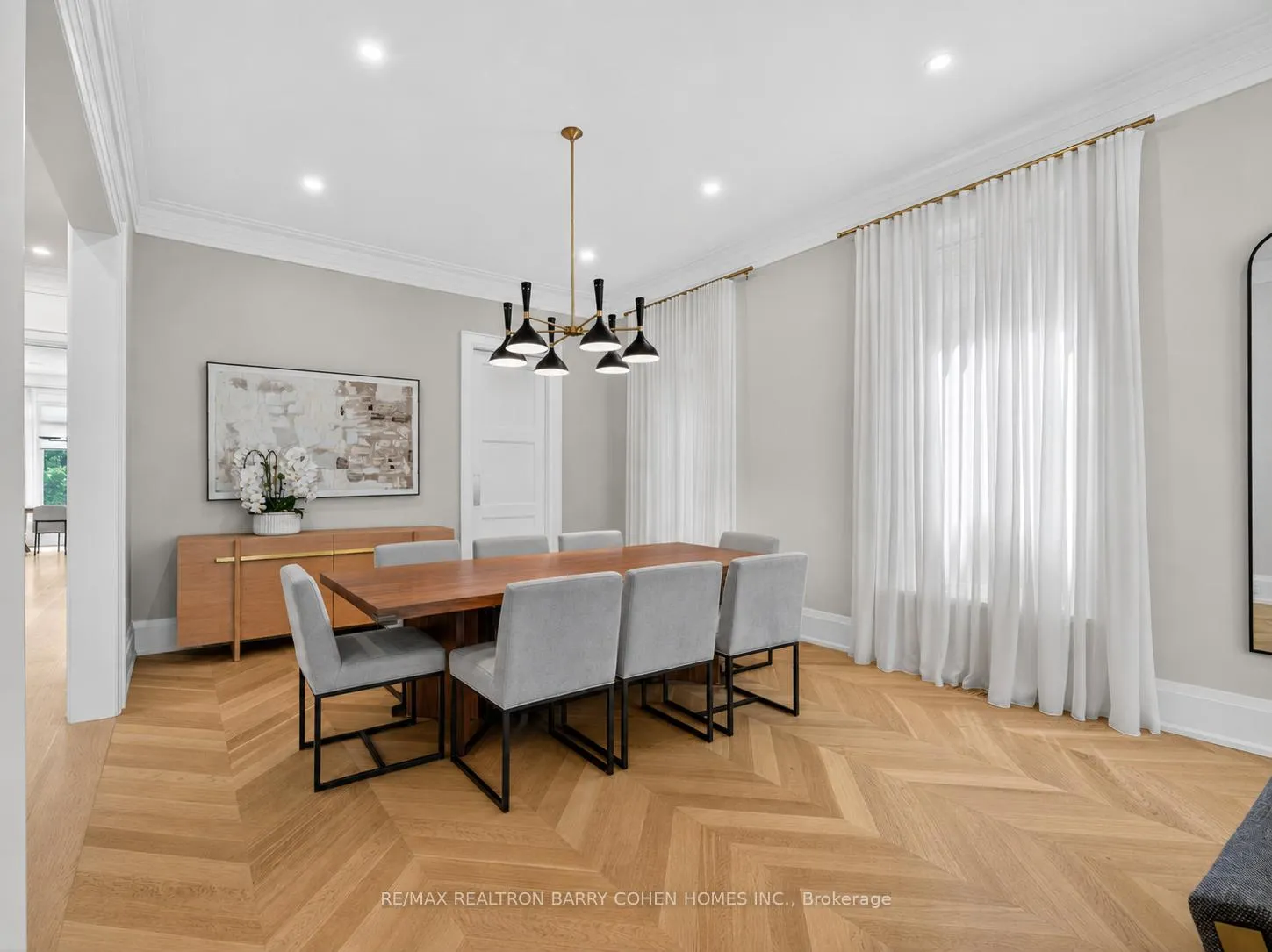 Photo 8 of 201 Hillhurst Boulevard, Toronto, Bedford Park-Nortown — HOMEH