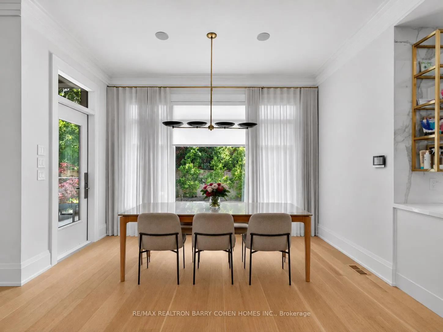 Photo 10 of 201 Hillhurst Boulevard, Toronto, Bedford Park-Nortown — HOMEH