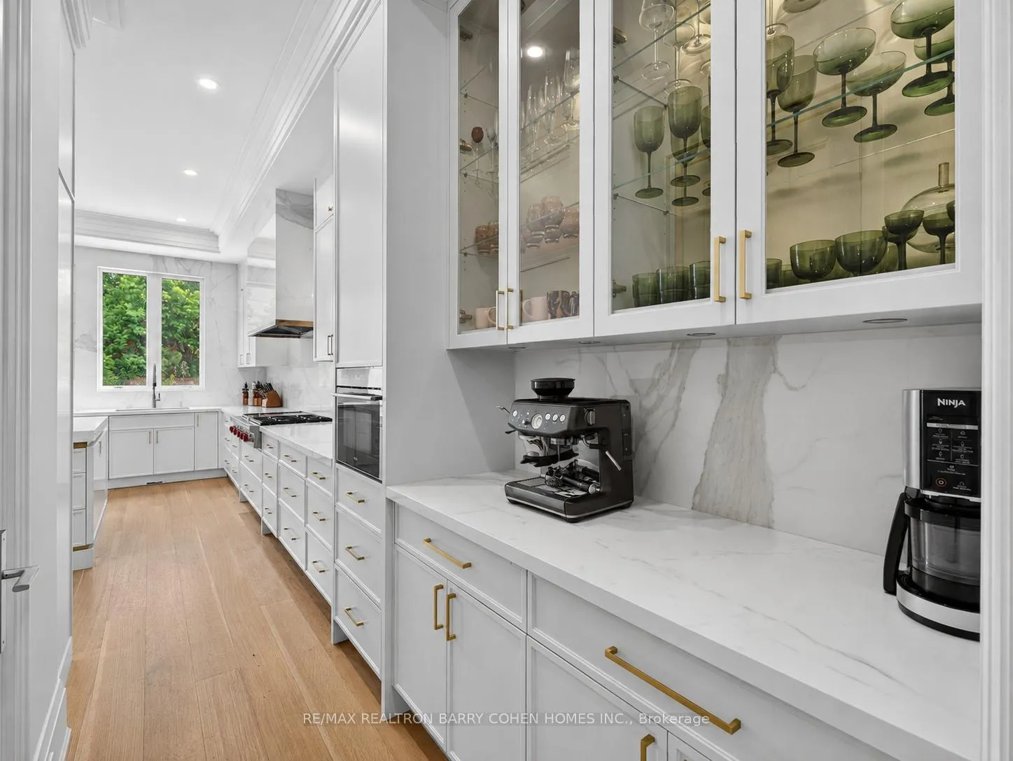 Photo 12 of 201 Hillhurst Boulevard, Toronto, Bedford Park-Nortown — HOMEH