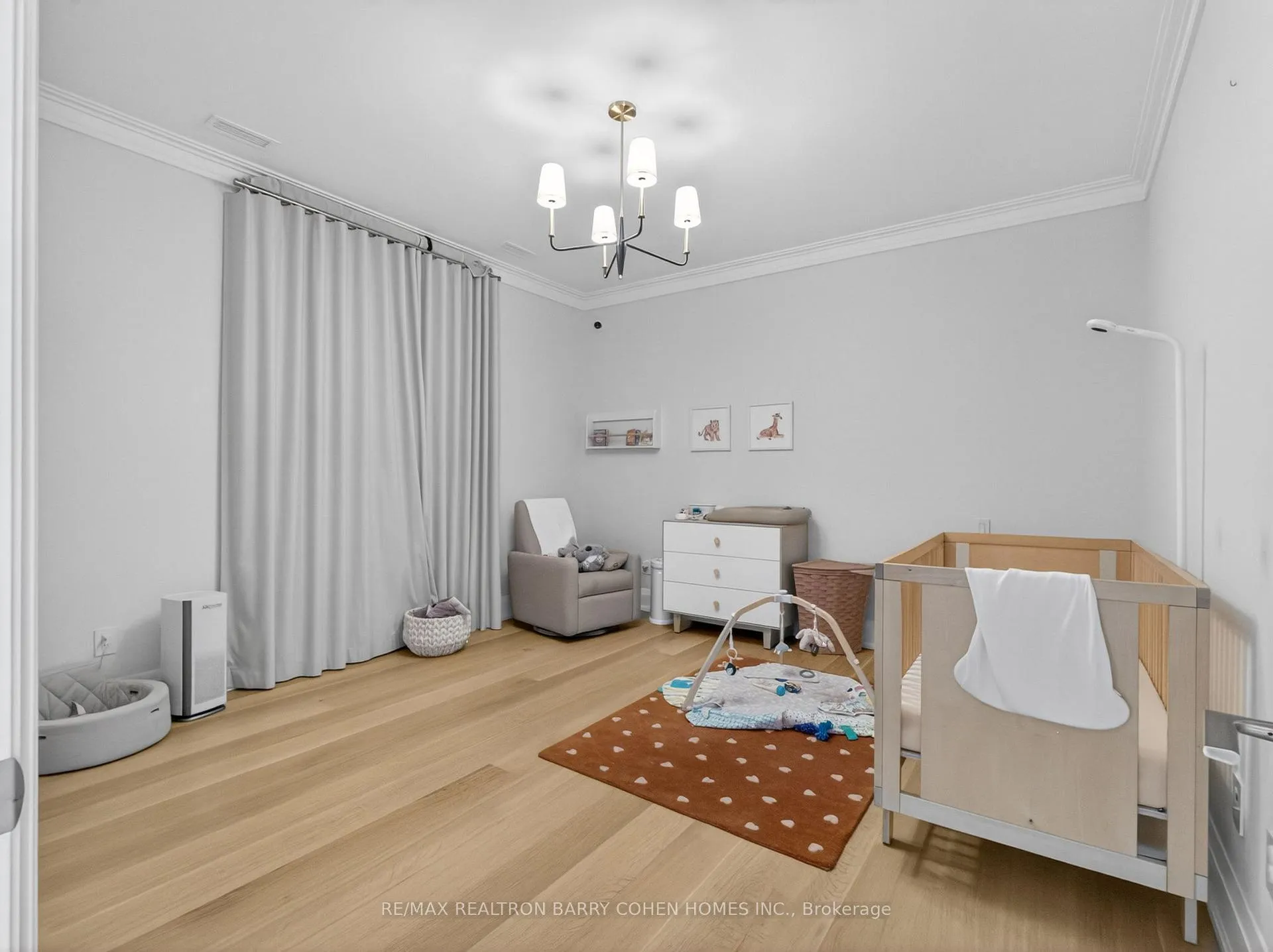 Photo 31 of 201 Hillhurst Boulevard, Toronto, Bedford Park-Nortown — HOMEH