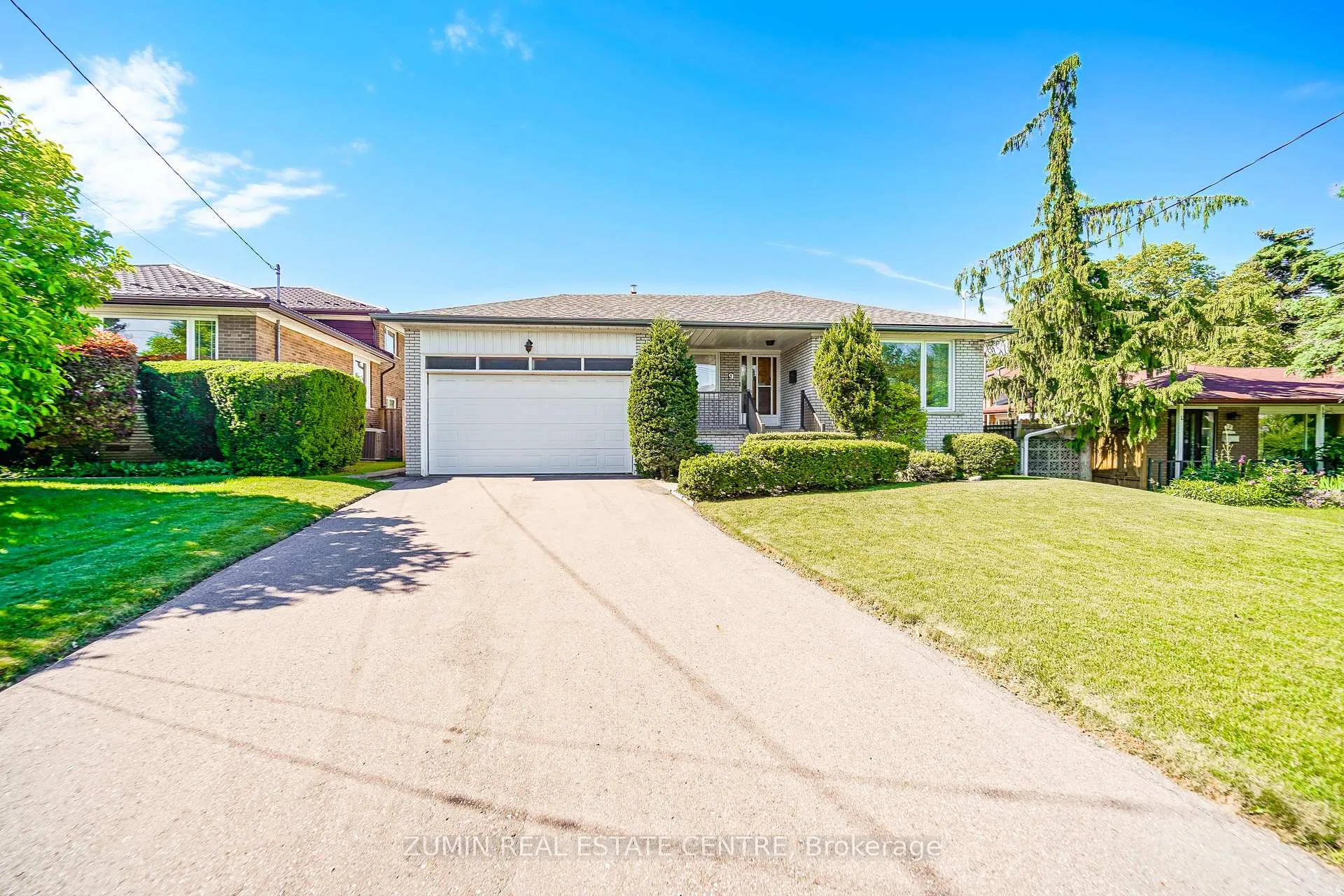 Photo 1 of 9 Oldborough Circle, North York, Don Valley Village — HOMEH