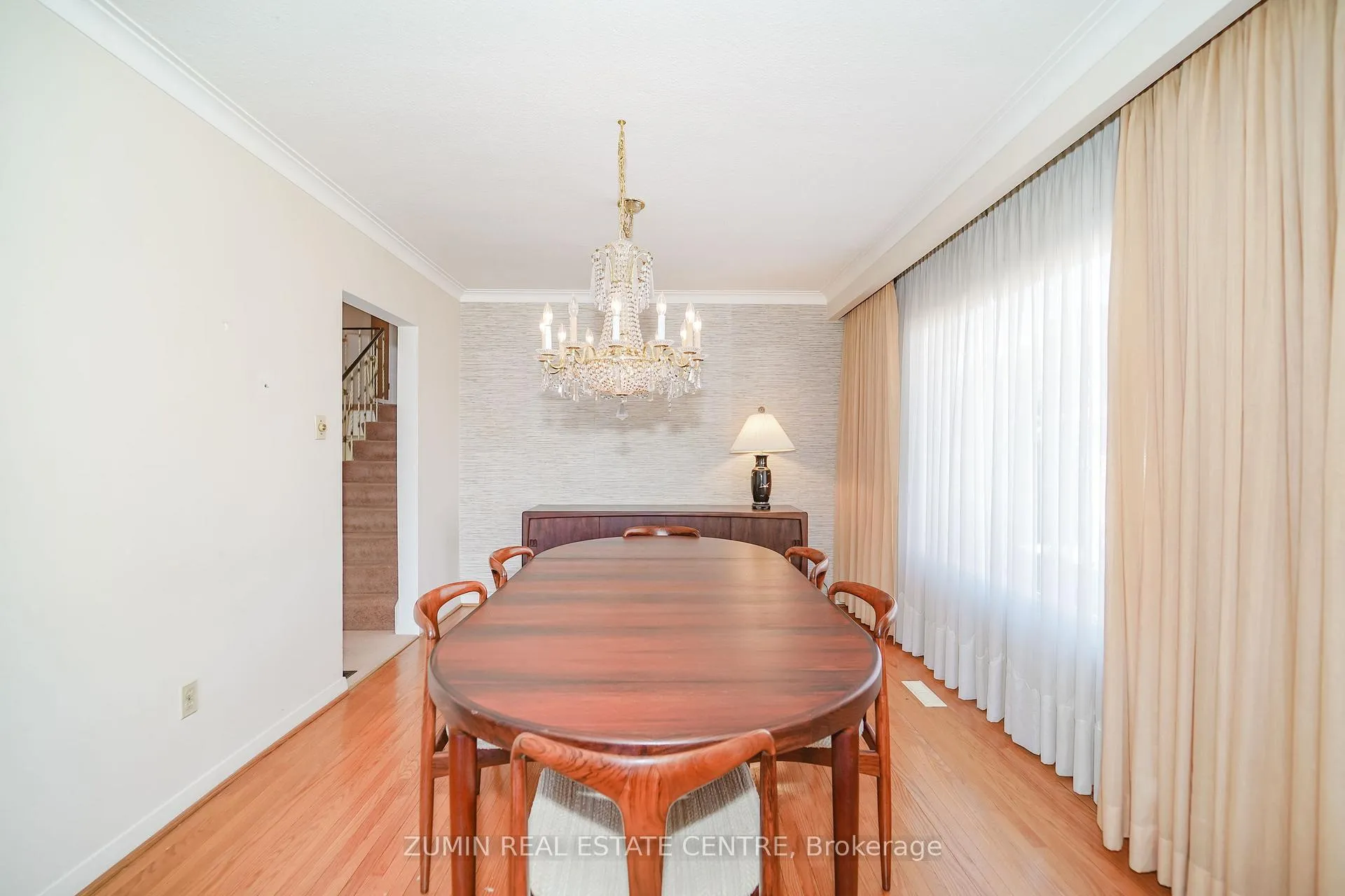 Photo 10 of 9 Oldborough Circle, North York, Don Valley Village — HOMEH