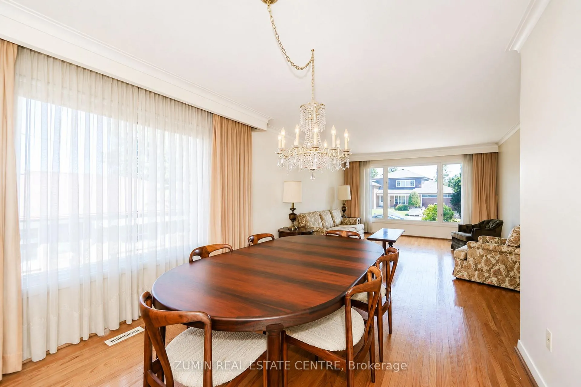 Photo 11 of 9 Oldborough Circle, North York, Don Valley Village — HOMEH